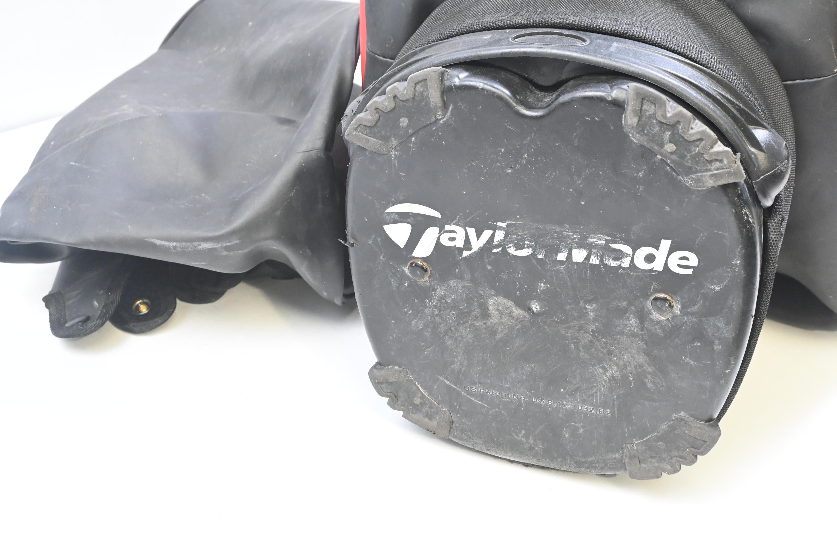 Taylormade Stealth Stand Bag / 4-Way Divider / Red, Black