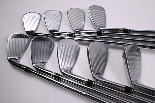 Wilson FG Tour V6 Irons / 3-PW+GW / X-Flex Dynamic Gold AMT X100 Shafts
