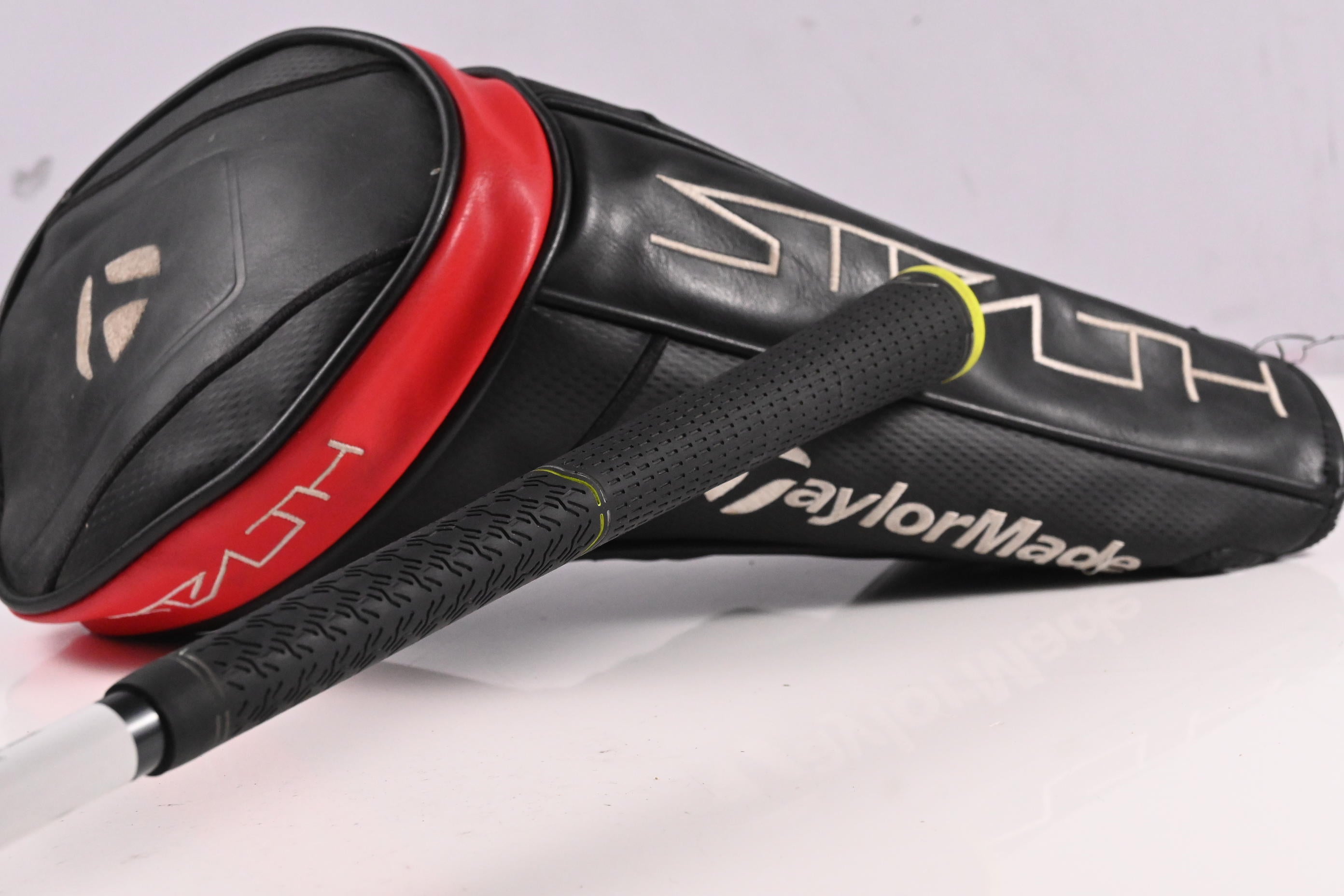 Taylormade Stealth Driver / 10.5 Degree / Regular Flex Fujikura XLR8 56 Shaft