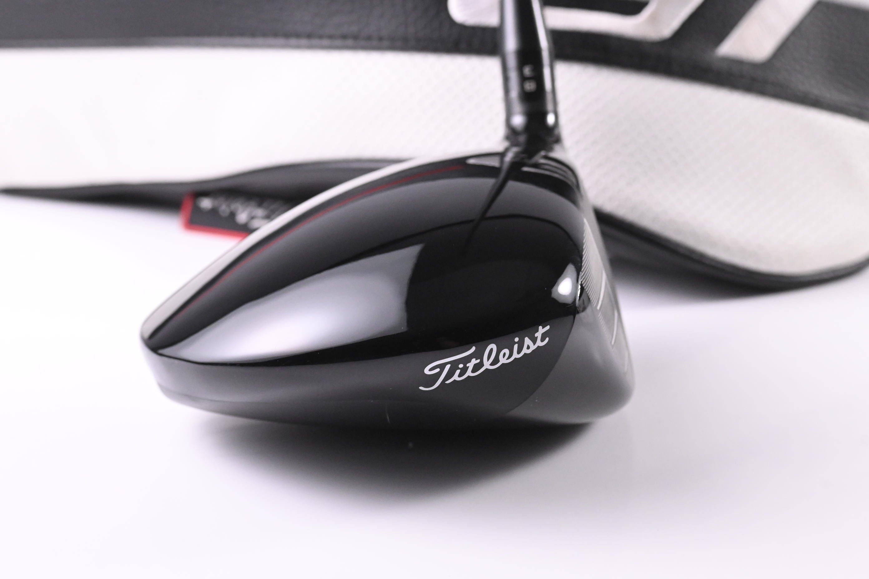 Titleist GT2 Driver / 10 Degree / Stiff Flex HZRDUS Black 60 Shaft