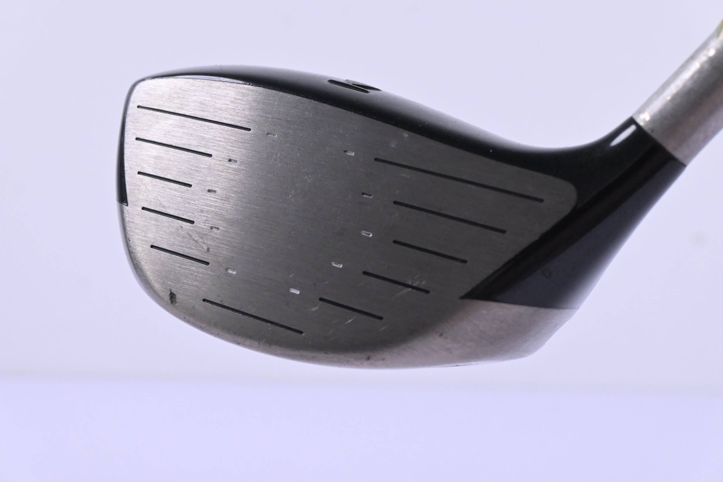 Titleist 905 T Driver / 8.5 Degree / Stiff Flex Aldila NV Green 85 Shaft