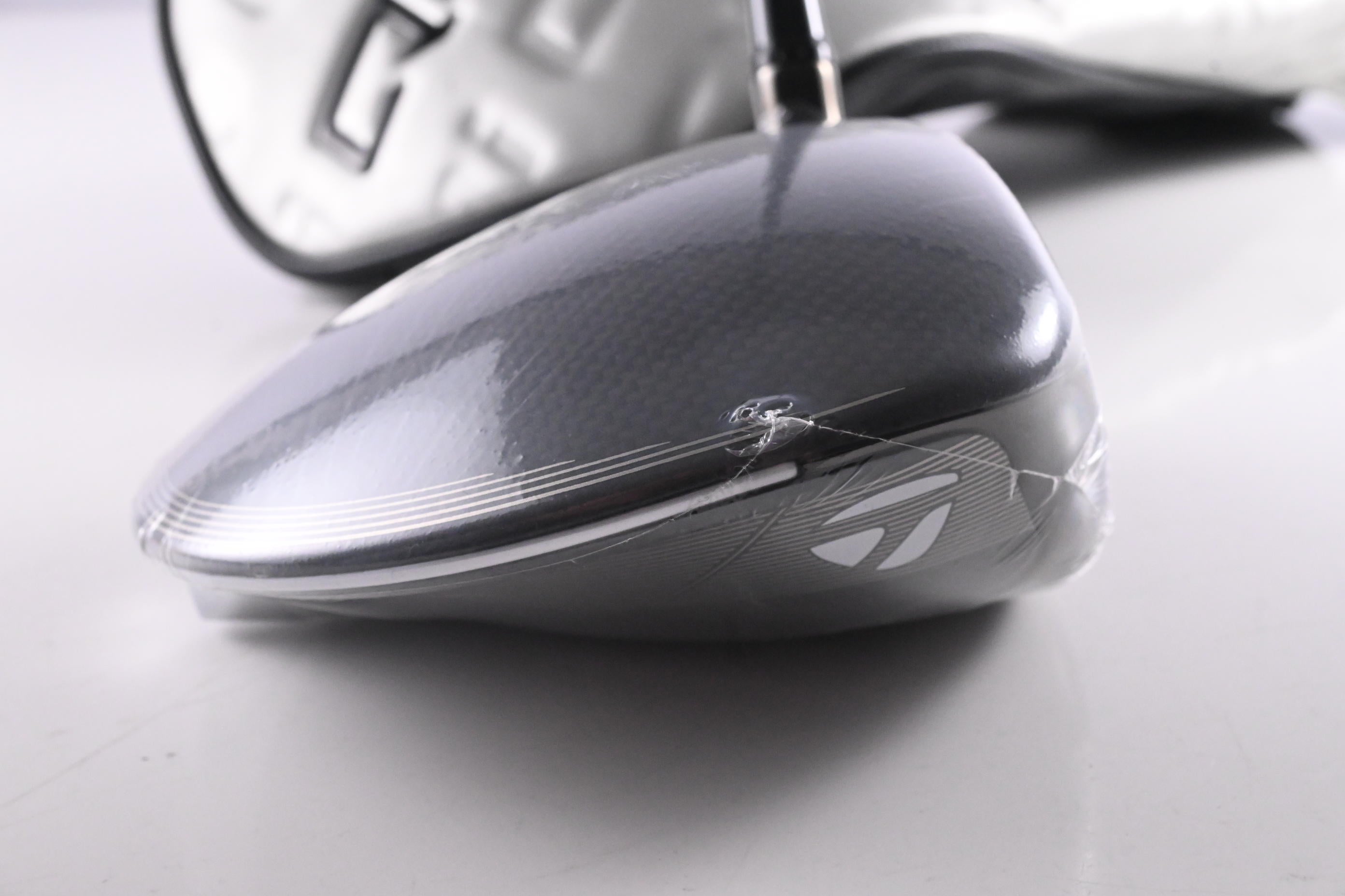 Taylormade Qi35 Max Lite Driver / 10.5 Degree / Regular Flex Vanquish 4 Shaft