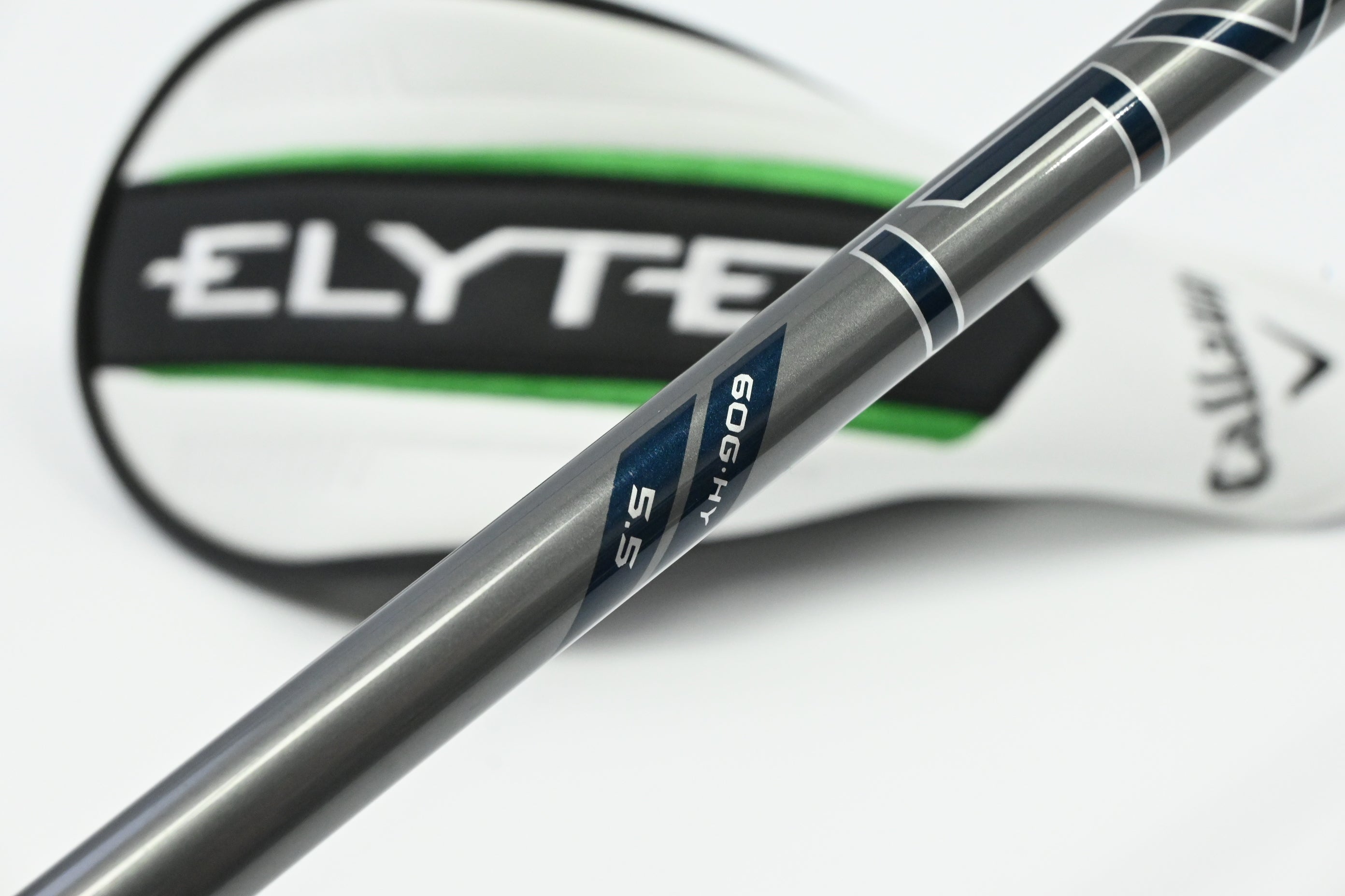 Callaway Elyte X #4 Hybrid / 21 Degree / Regular Flex Denali Charcoal 60 Shaft