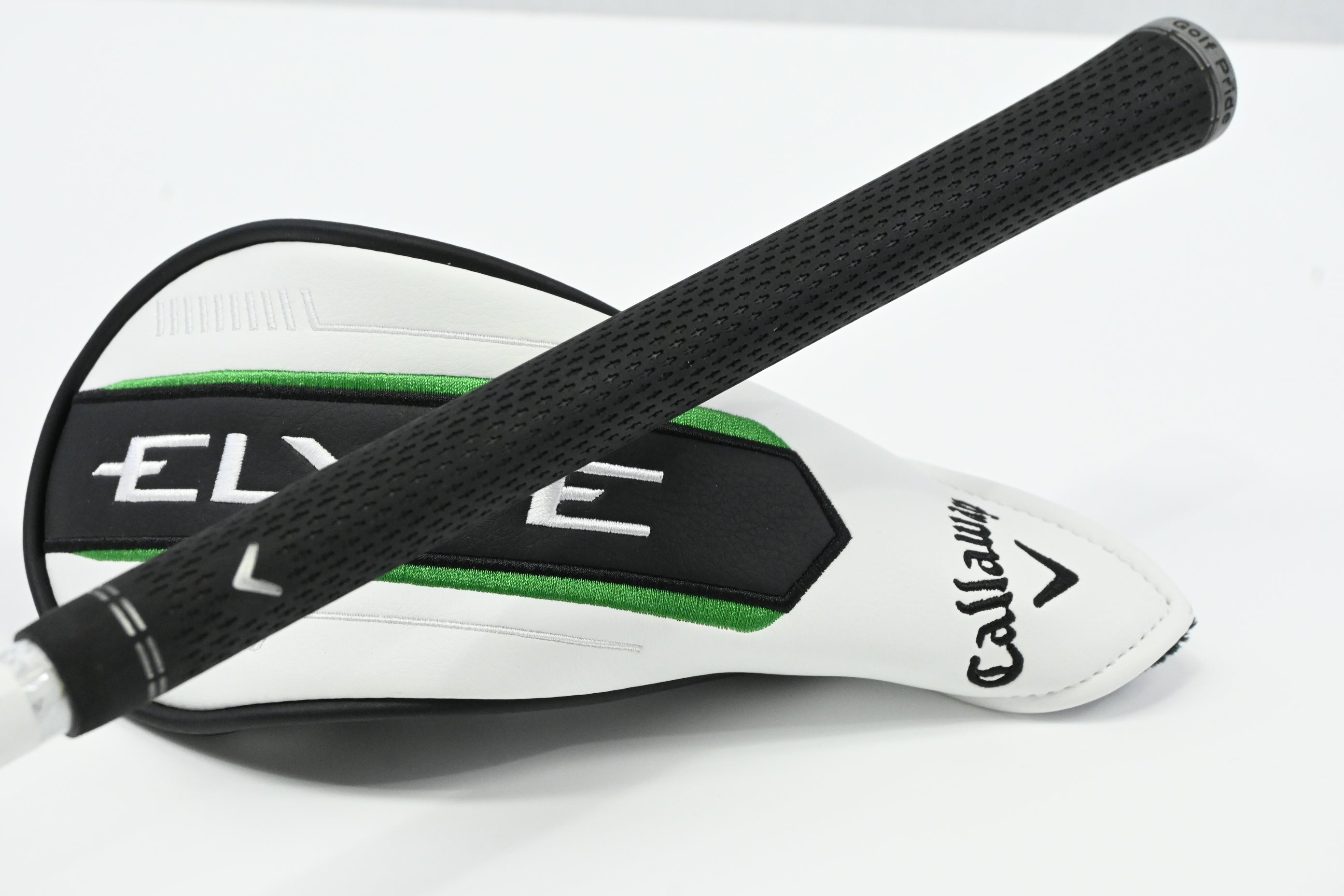 Callaway Elyte X #4 Hybrid / 21 Degree / Regular Flex Denali Charcoal 60 Shaft