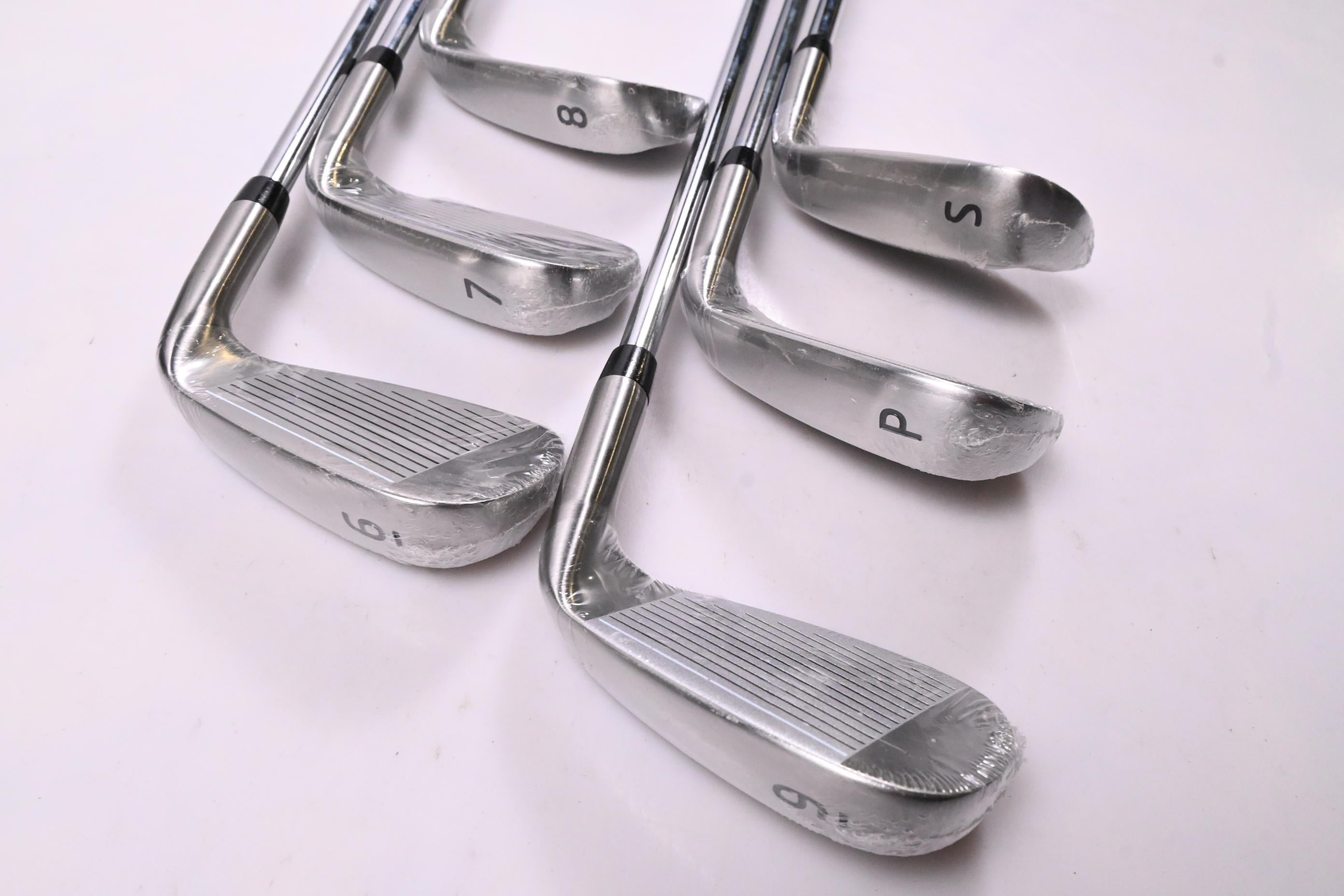 Left Hand Ben Hogan TX-682 Irons / 6-PW+SW / Regular Flex Hogan Shafts