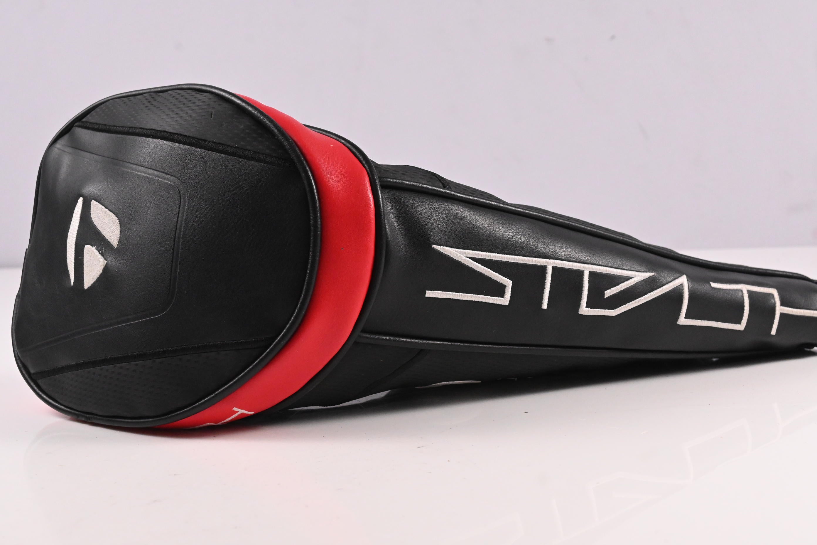 Taylormade Stealth Plus Driver / 9 Degree / X-Flex HZRDUS Smoke RDX Red 60