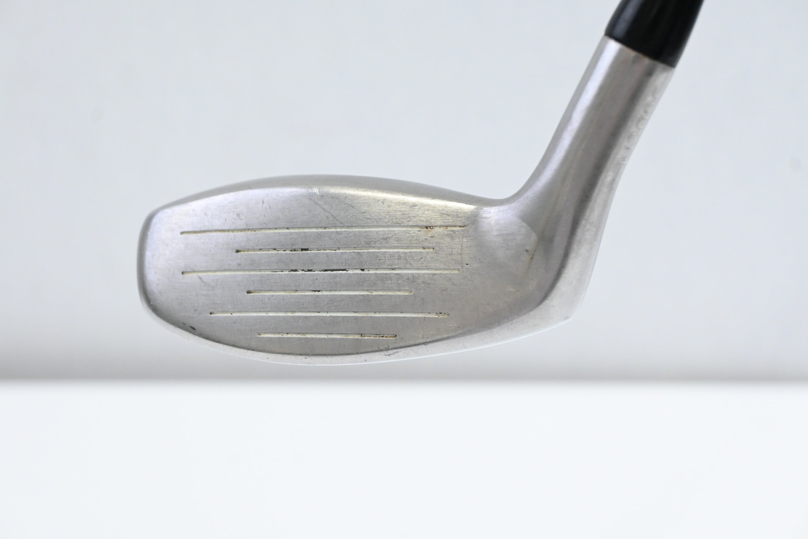 Taylormade Rescue Mid #2 Hybrid / 16 Degree / Stiff Flex Steel Shaft