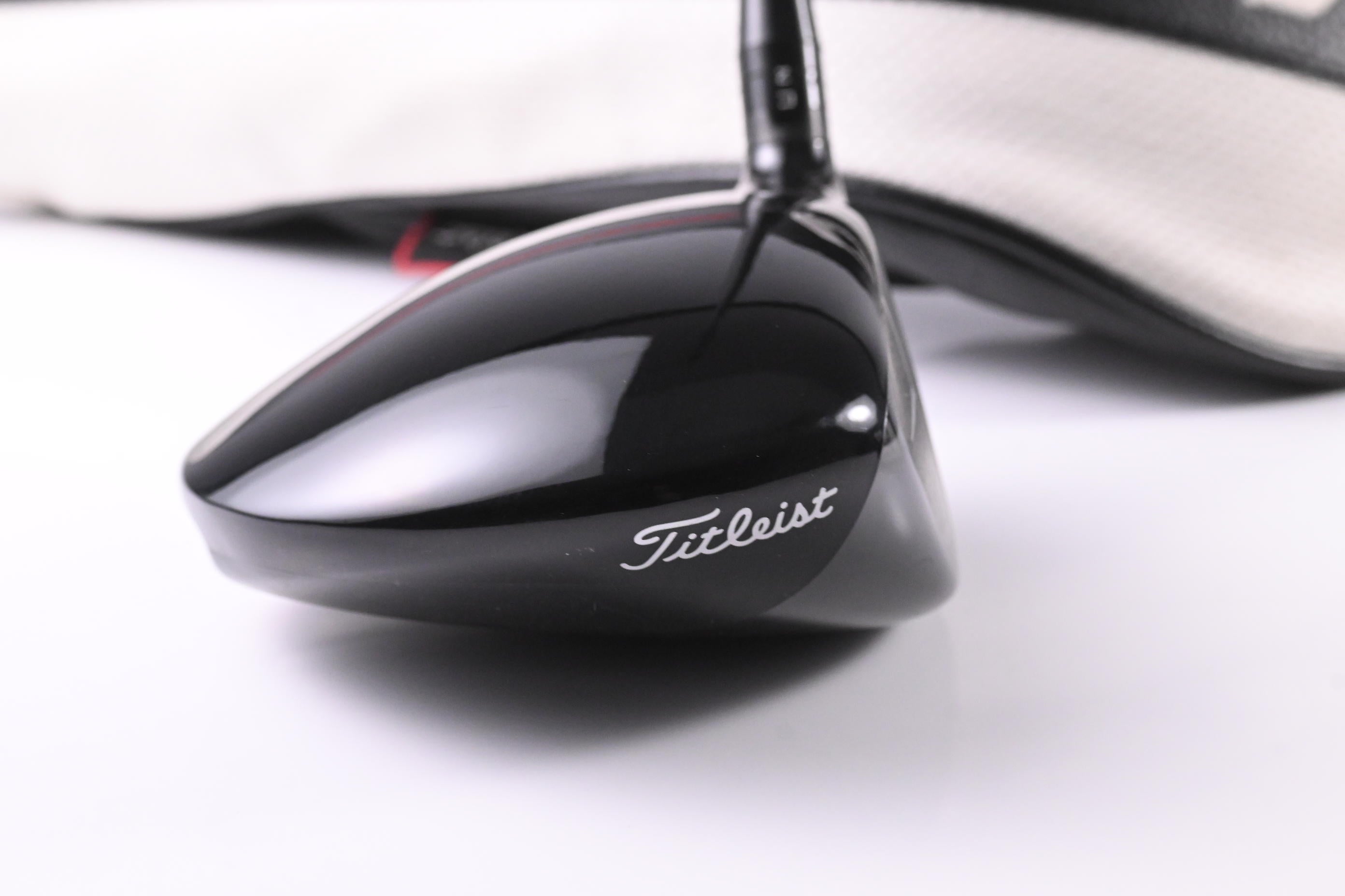 Titleist GT2 Driver / 10 Degree / X-Flex HZRDUS Black 60 Shaft