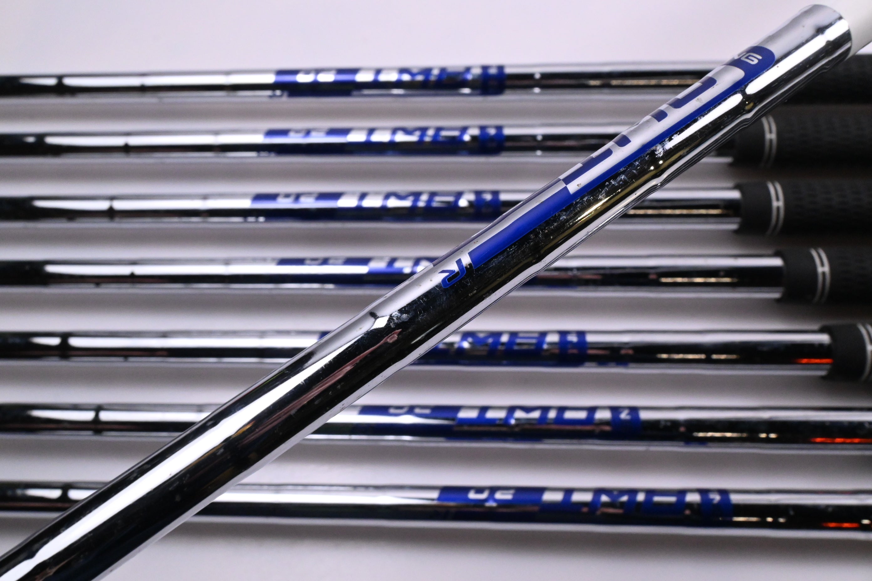 Ping G400 Irons / 5-PW+GW+SW / Green Dot / Regular Flex Ping AWT 2.0 Shafts