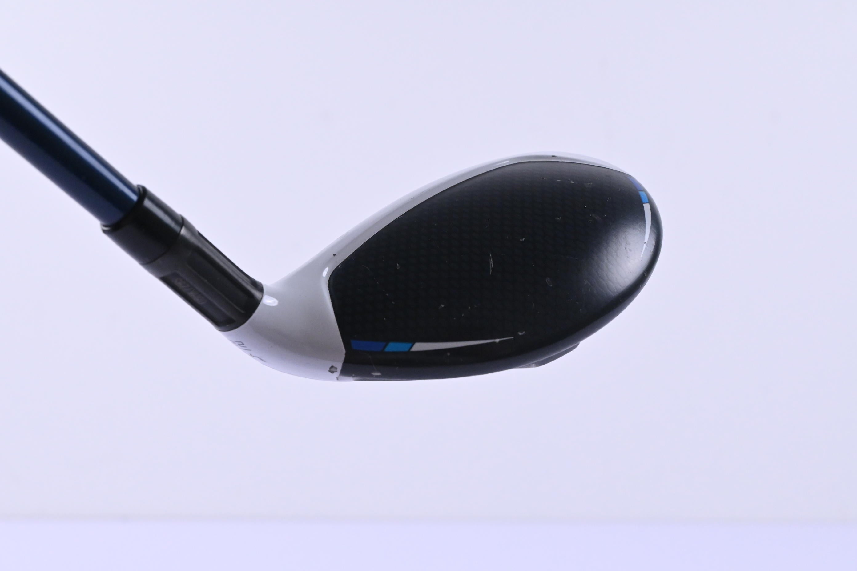 Taylormade SIM2 Max #4 Hybrid / 22 Degree / Regular Flex Fujikura Ventus Blue 6