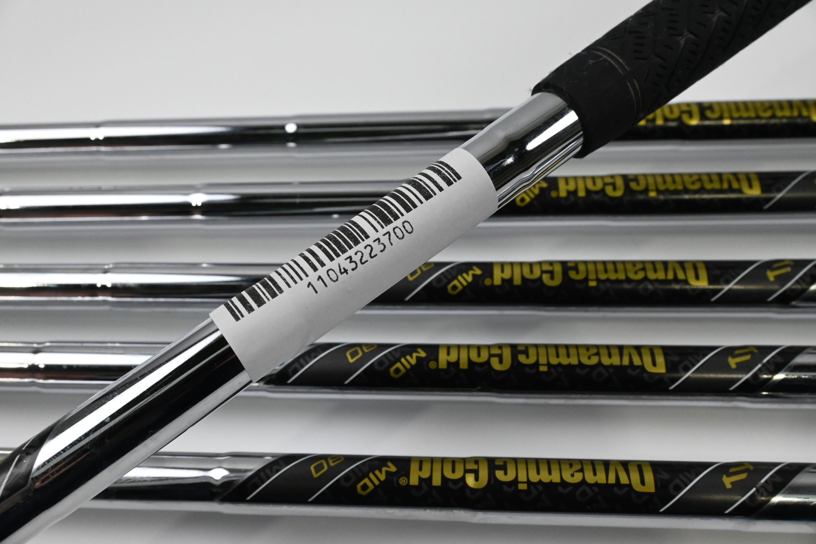 Left Hand Callaway Apex Ai300 Irons / 5-PW / Regular Flex Dynamic Gold MID 90