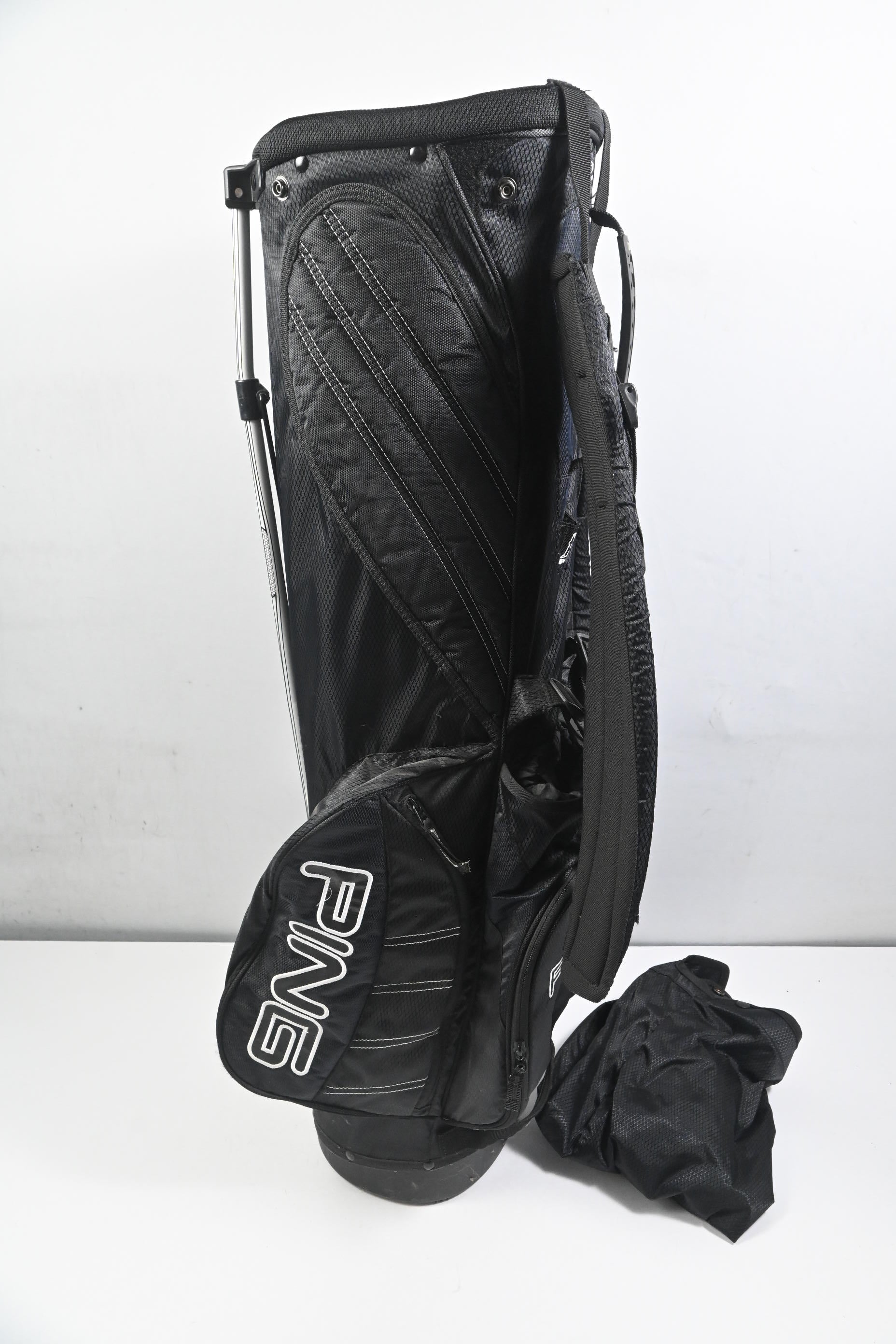 Ping 4 Under Stand Bag / 4-Way Divider / Black