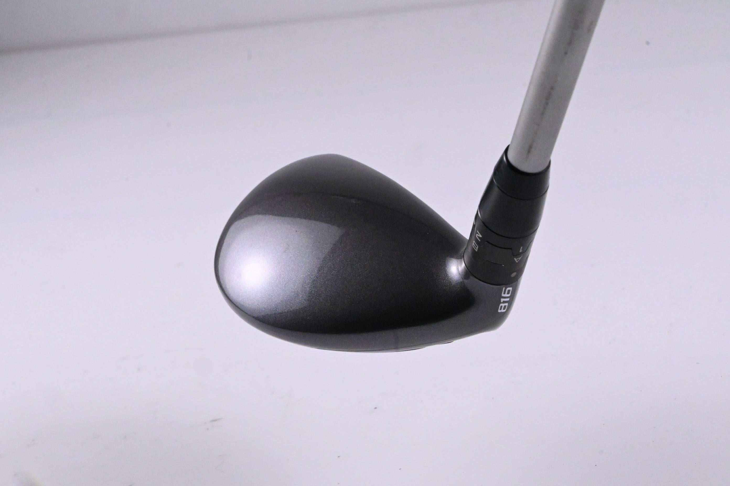 Left Hand Titleist 816 H2 #3 Hybrid / 19 Degree / Lite Flex Diamana M+ Red 60