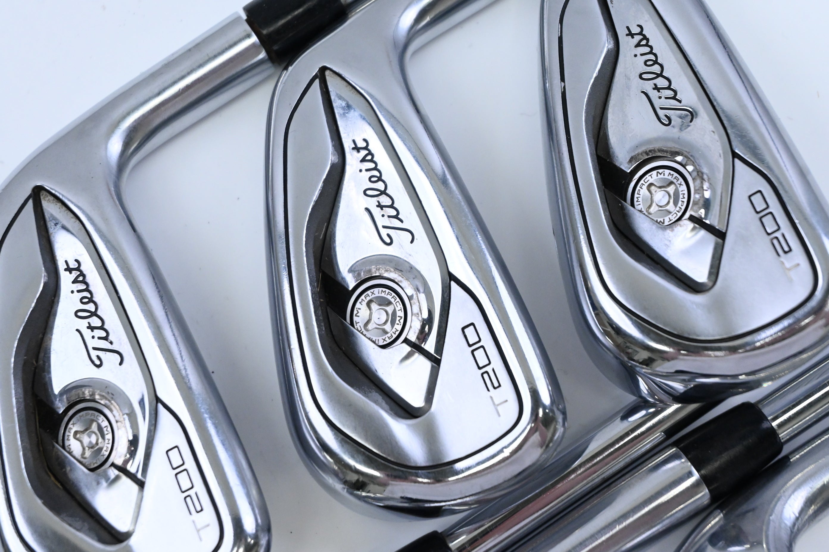 Titleist T200 2019 Irons / 5-PW+48° / Stiff Flex AMT Black S300 Shafts