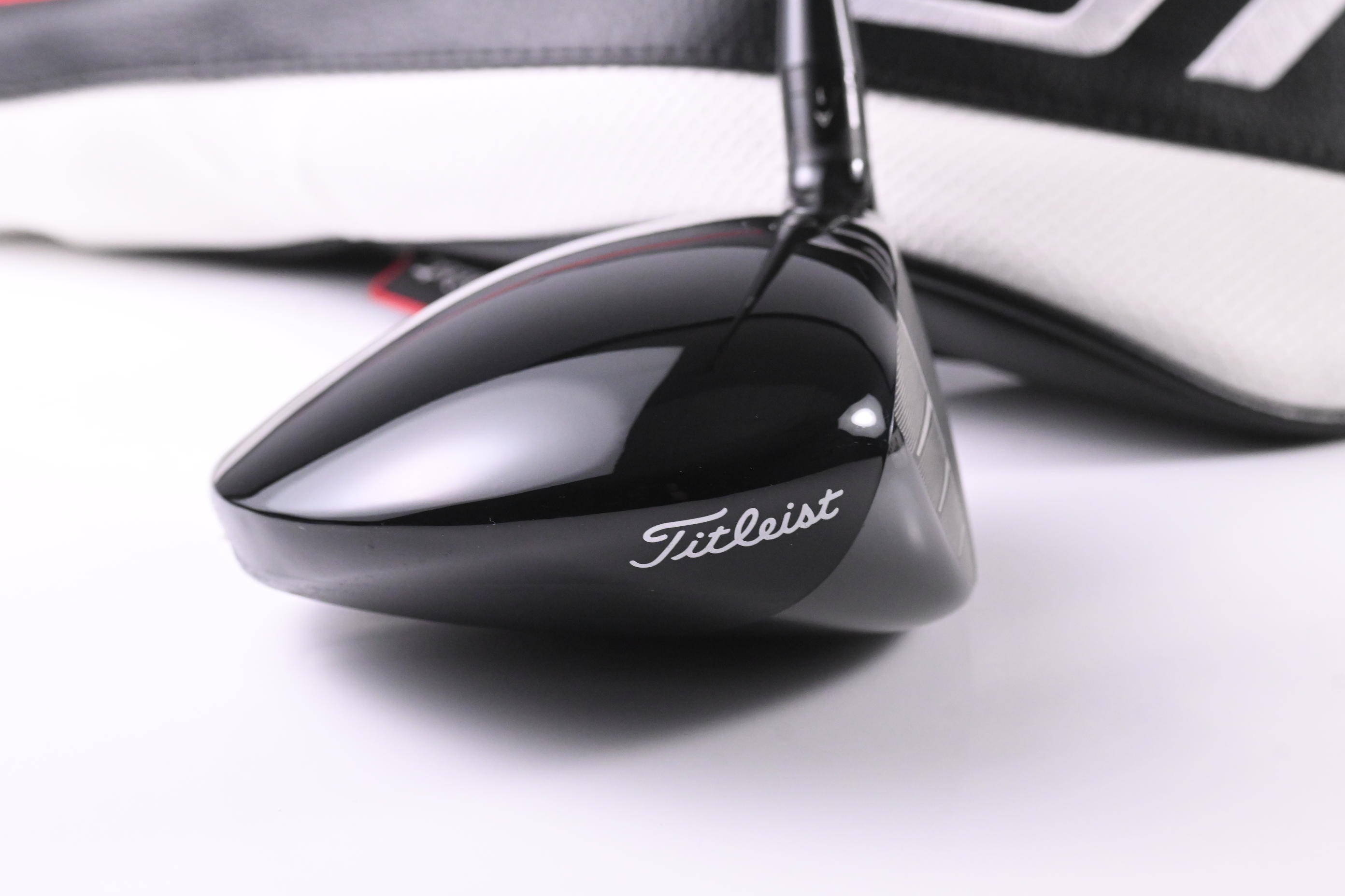 Titleist GT2 Driver / 10 Degree / Regular Flex Tensei 1K Blue 55 Shaft