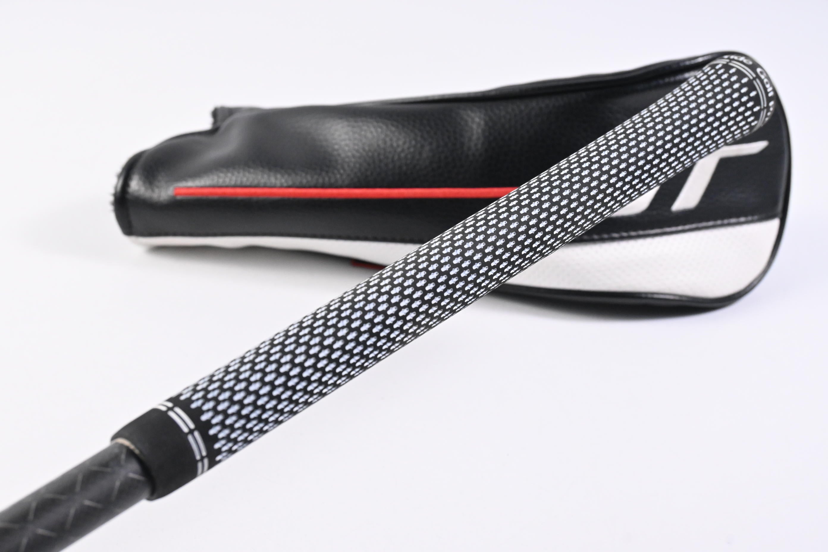 Titleist GT2 #5 Wood / 18 Degree / Regular Flex Tensei 1K Blue 65 Shaft