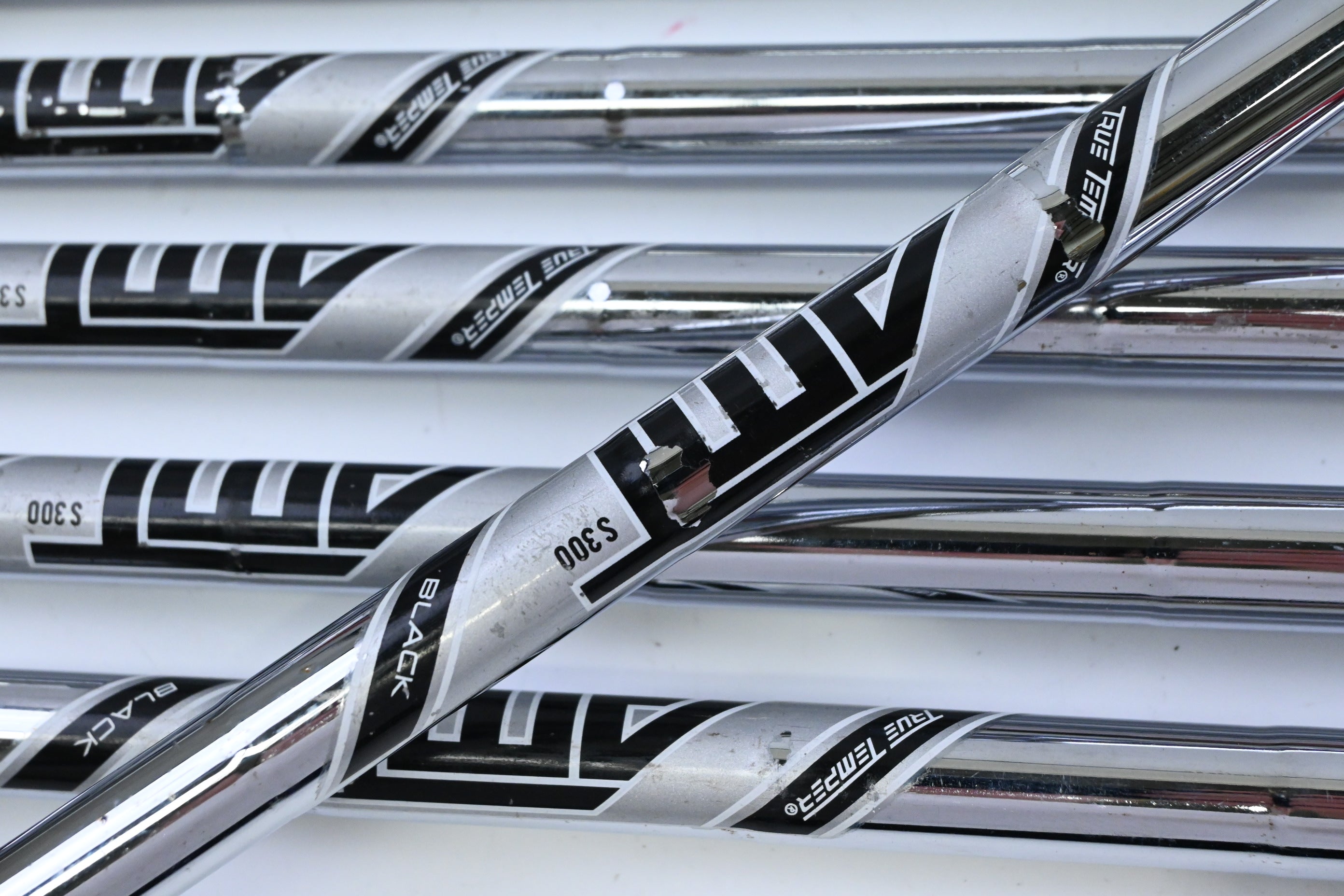 Titleist T200 2019 Irons / 5-PW+48° / Stiff Flex AMT Black S300 Shafts