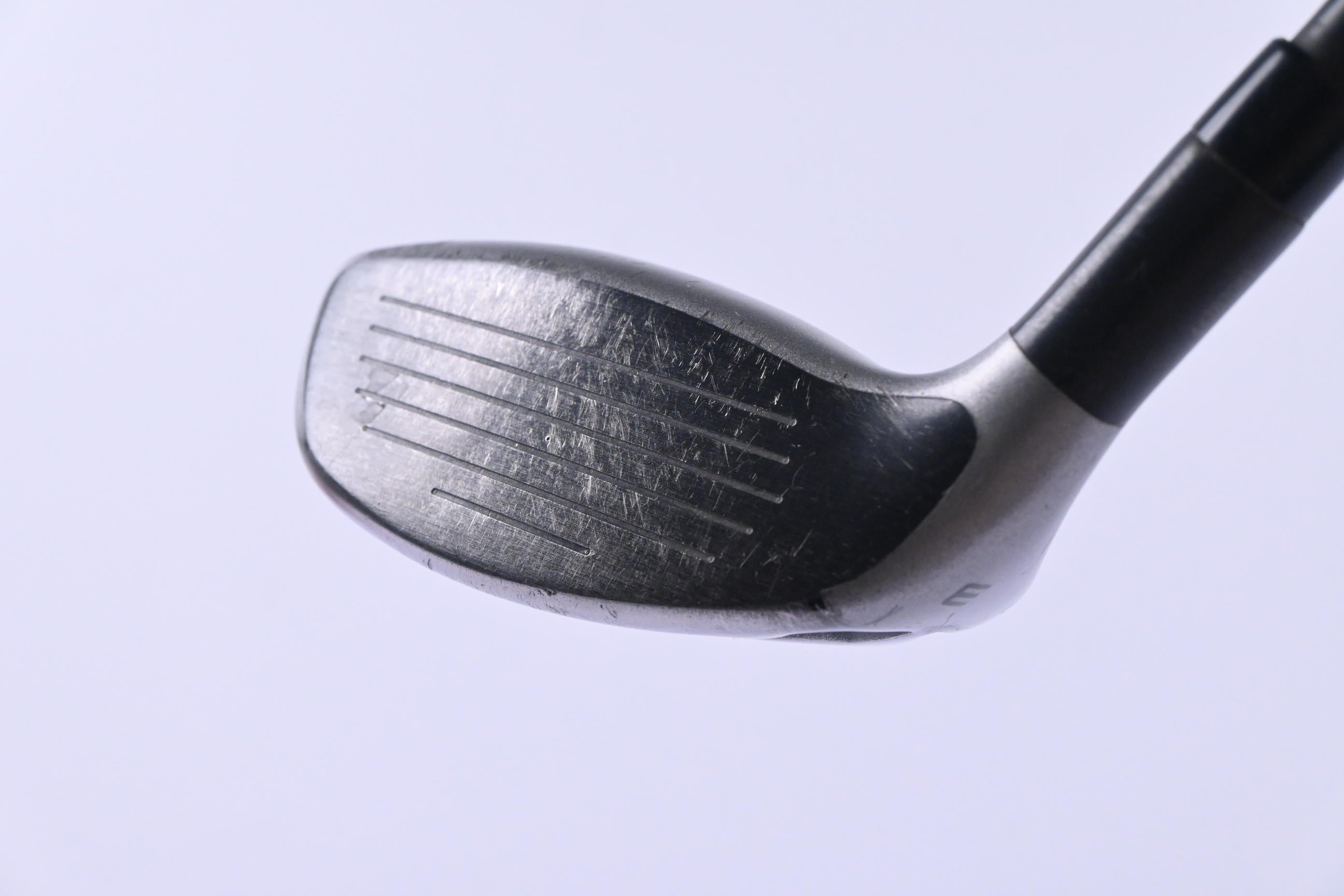 Taylormade SLDR #3 Hybrid / 19 Degree / Regular Flex Taylormade Speeder 72 Shaft
