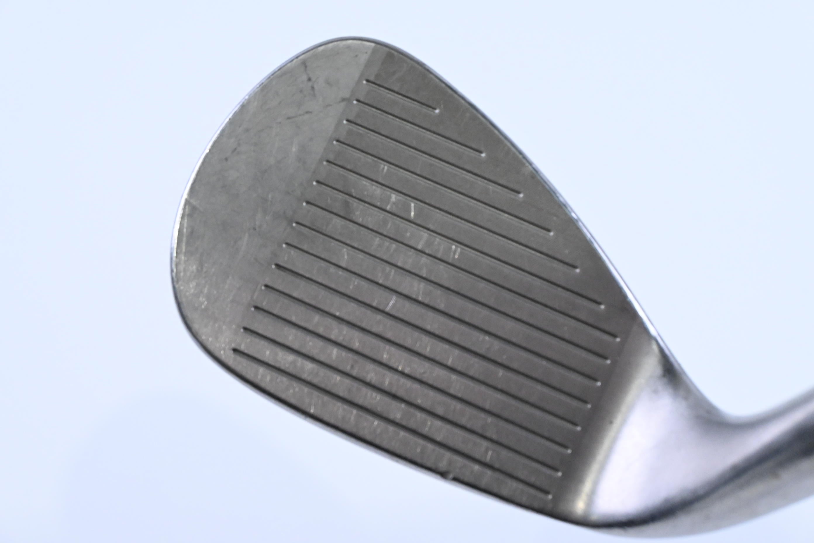Wilson FG Tour Traction Control Sand Wedge / 54 Degree / Wedge Flex Dynamic Gold
