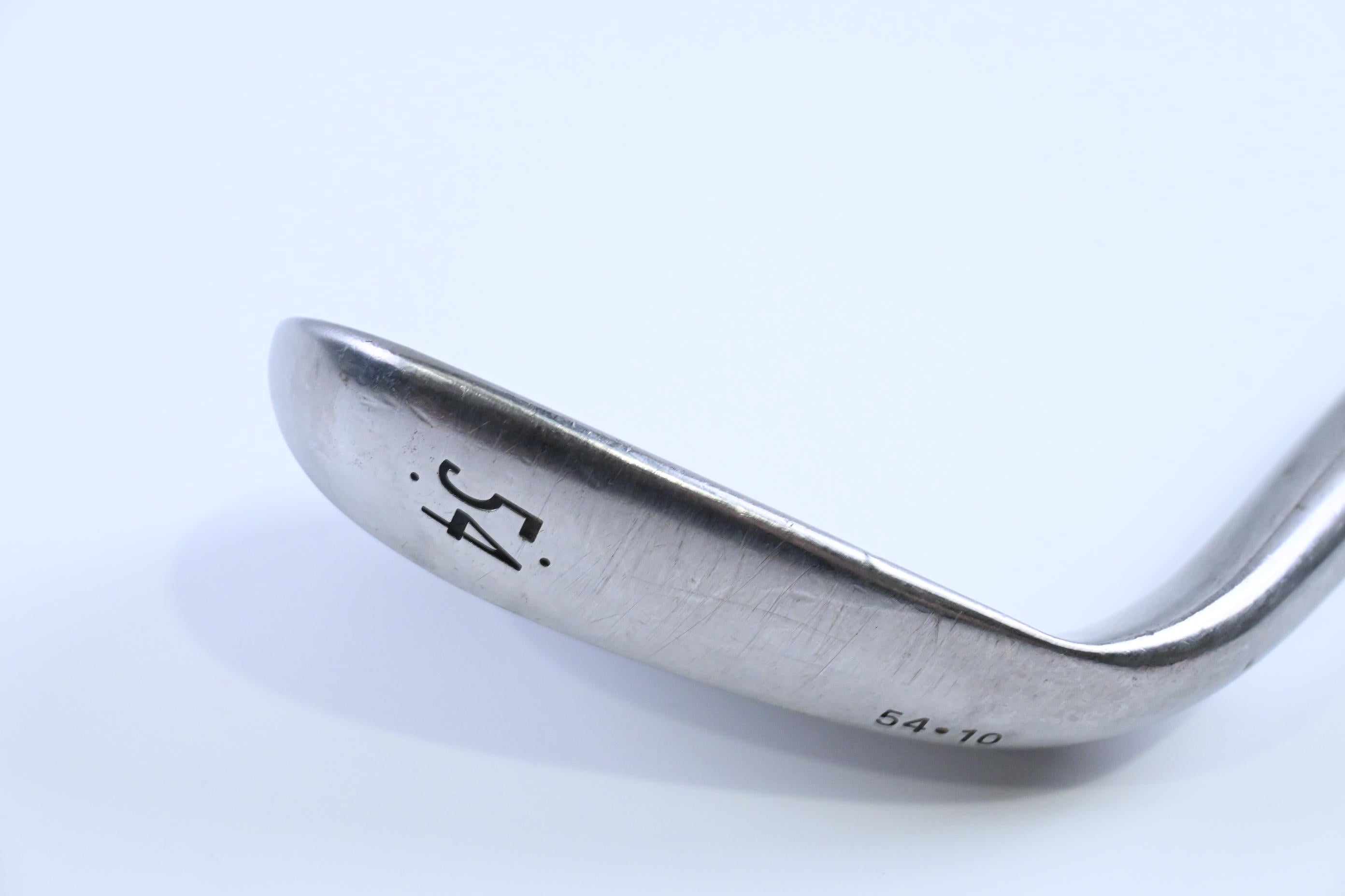Wilson FG Tour Traction Control Sand Wedge / 54 Degree / Wedge Flex Dynamic Gold