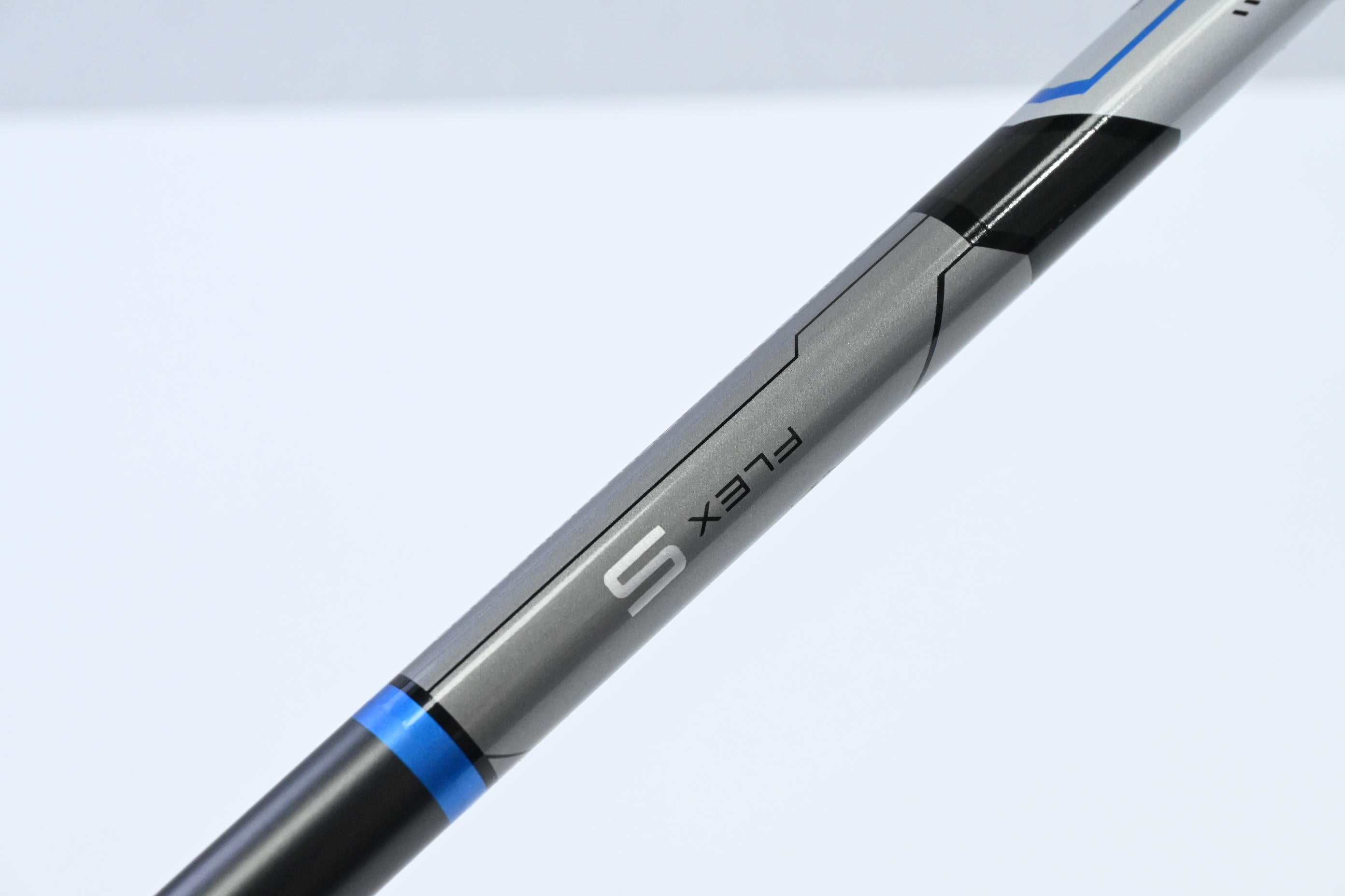 Taylormade SLDR Driver / 9.5 Degree / Stiff Flex Fujikura Speeder 57 Shaft