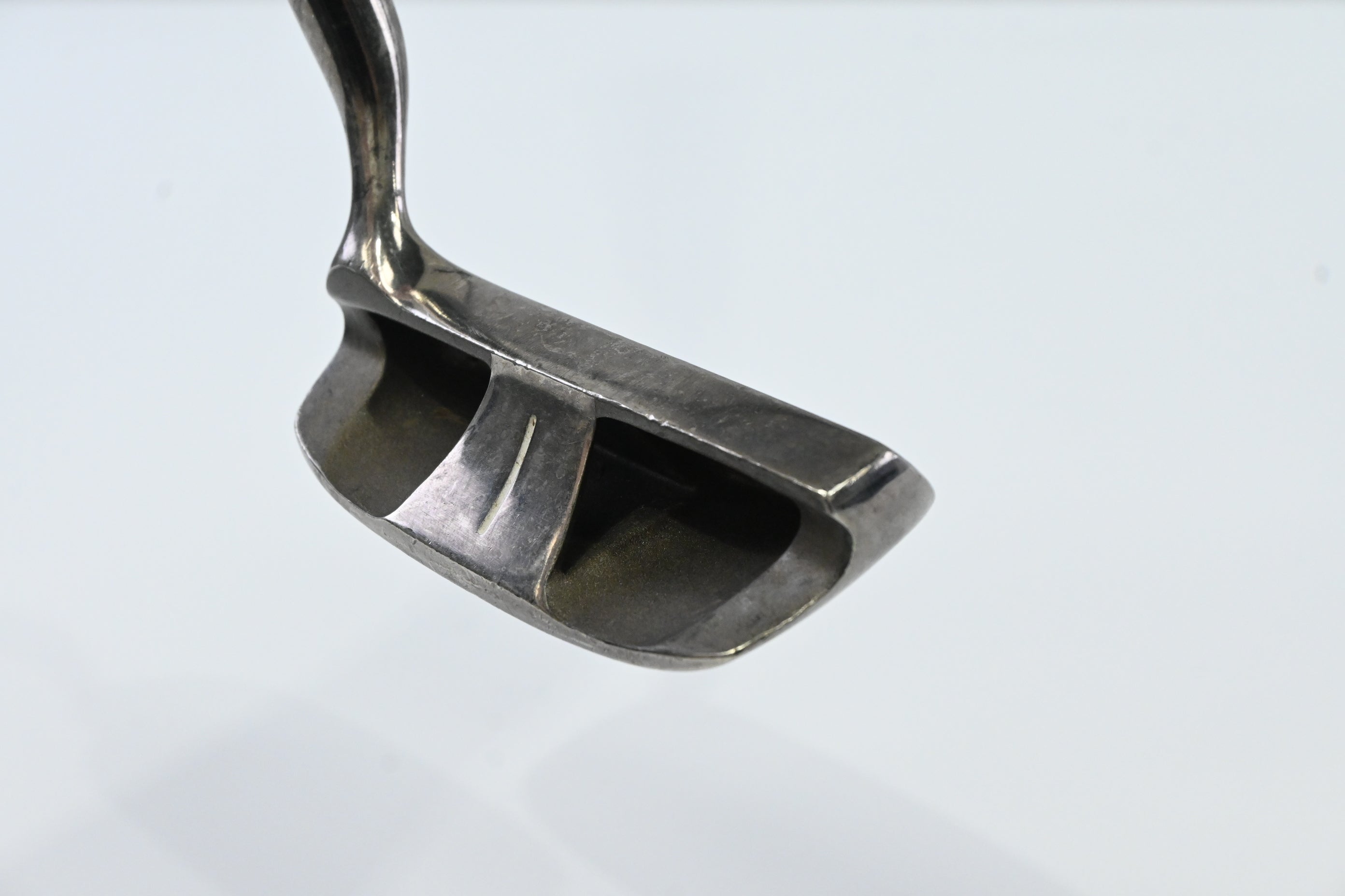 Wilson Deep Red Chipper / 32 Degree / Wedge Flex Wilson Deep Red Shaft