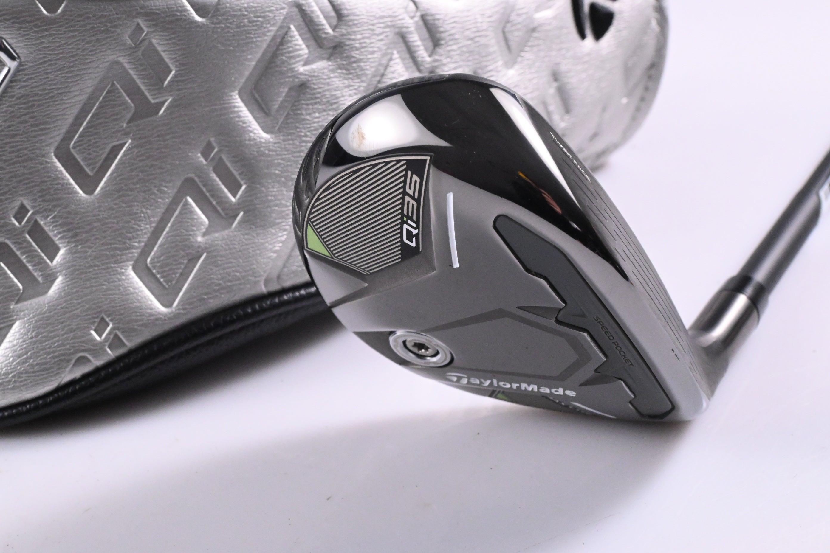 Taylormade Qi35 Max Lite #5 Hybrid / 27 Degree / Senior Flex Vanquish 5 Shaft