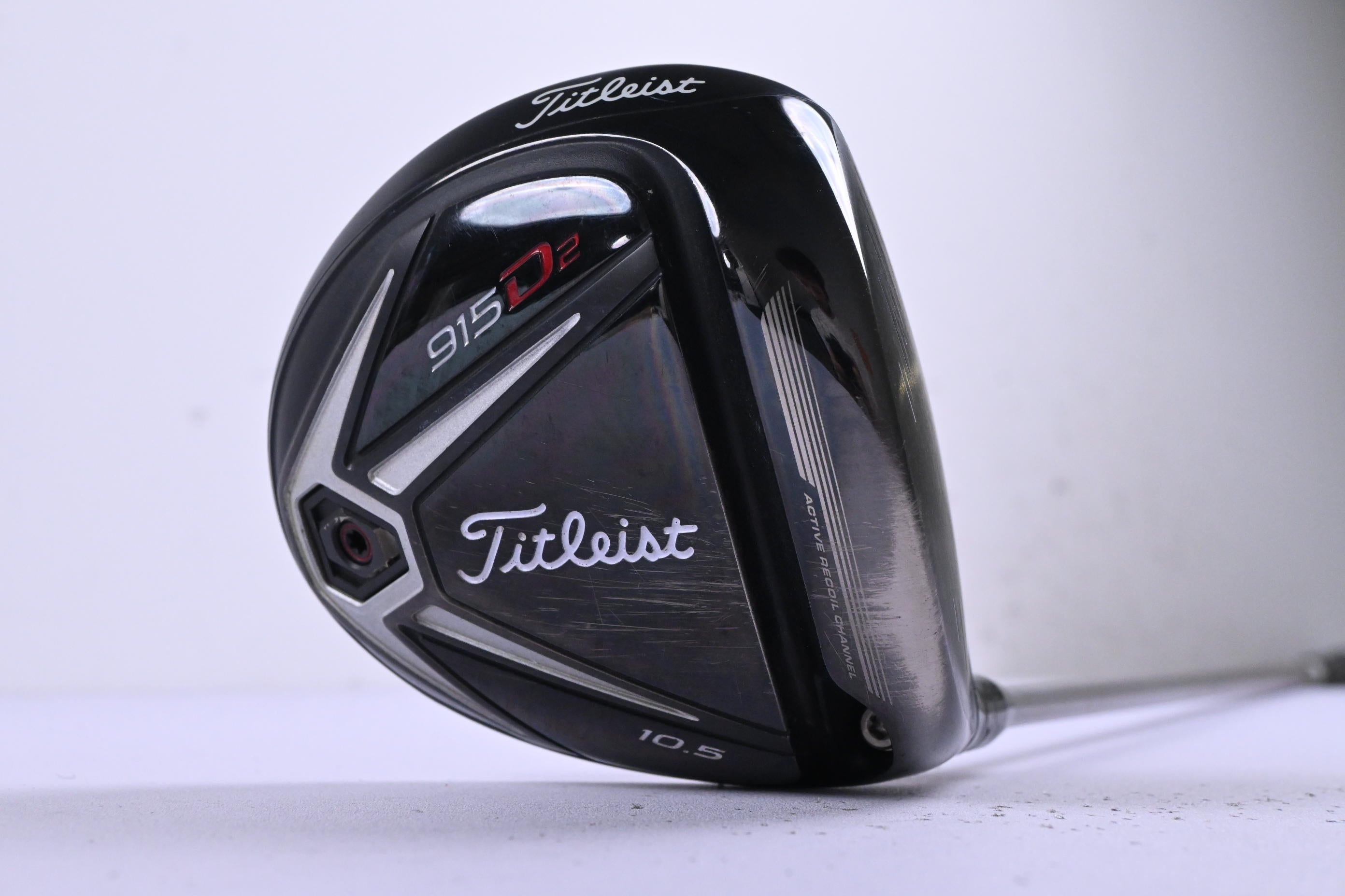 Titleist 915 D2 Driver / 10.5 Degree / Regular Flex Diamana S+ Blue 60 Shaft