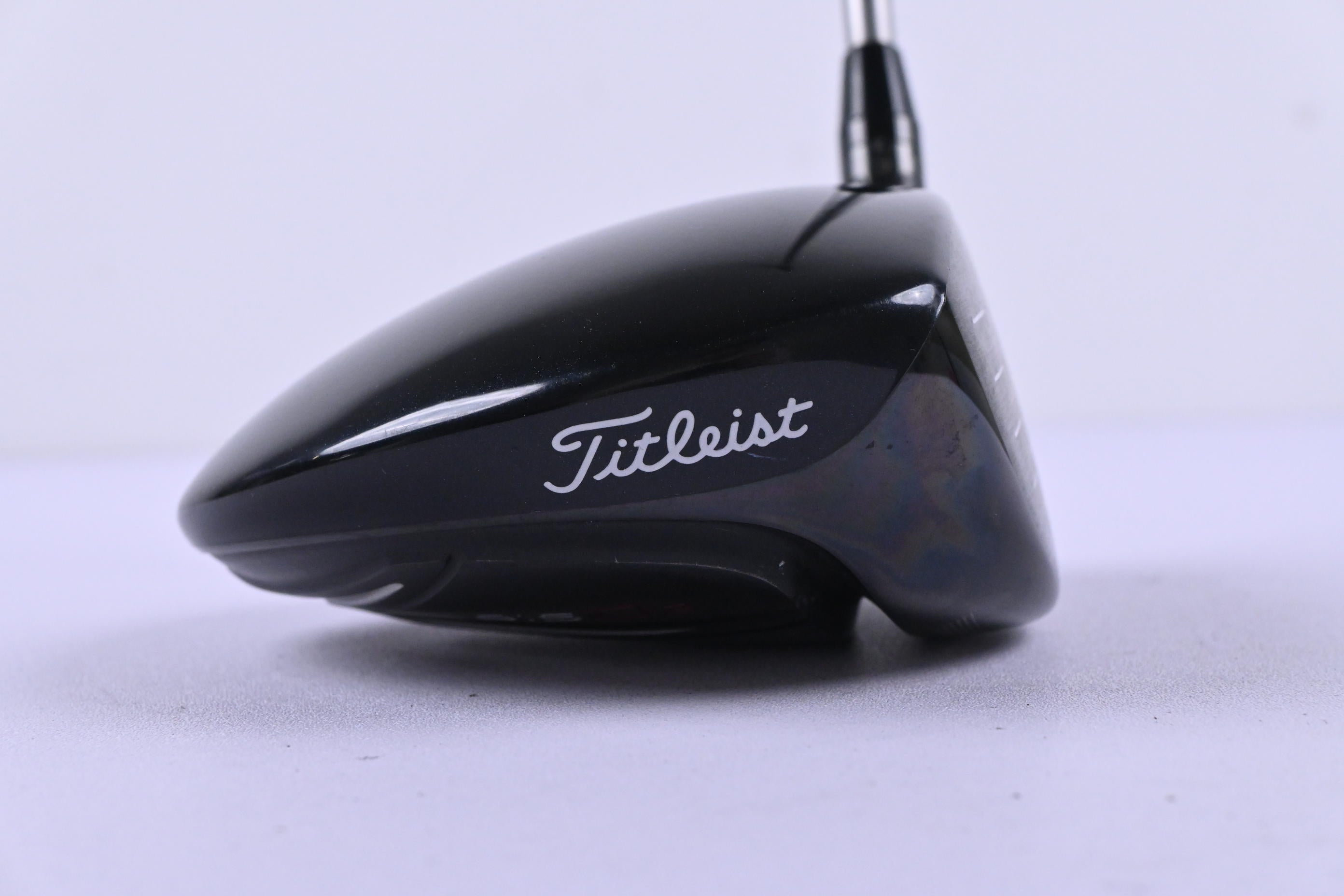 Titleist 915 D2 Driver / 10.5 Degree / Regular Flex Diamana S+ Blue 60 Shaft