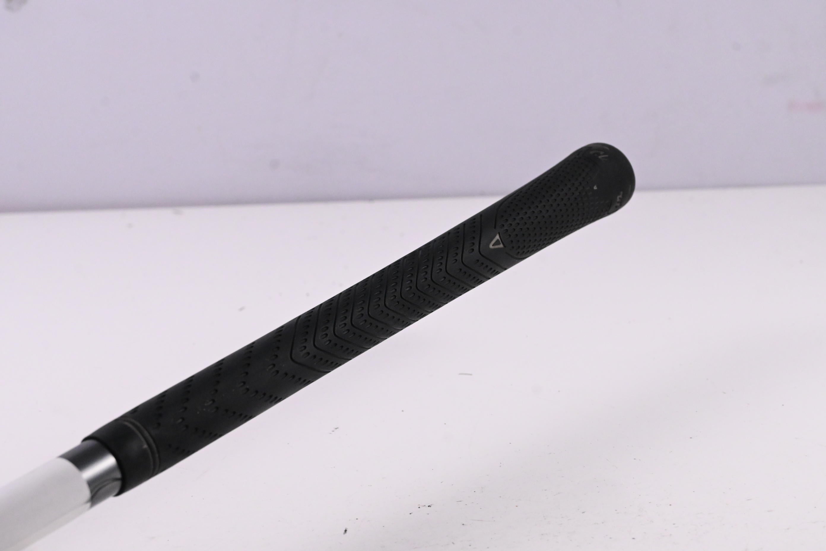 Cleveland Launcher DST Driver / 10.5 Degree / Stiff Flex Diamana 44 vSL Shaft