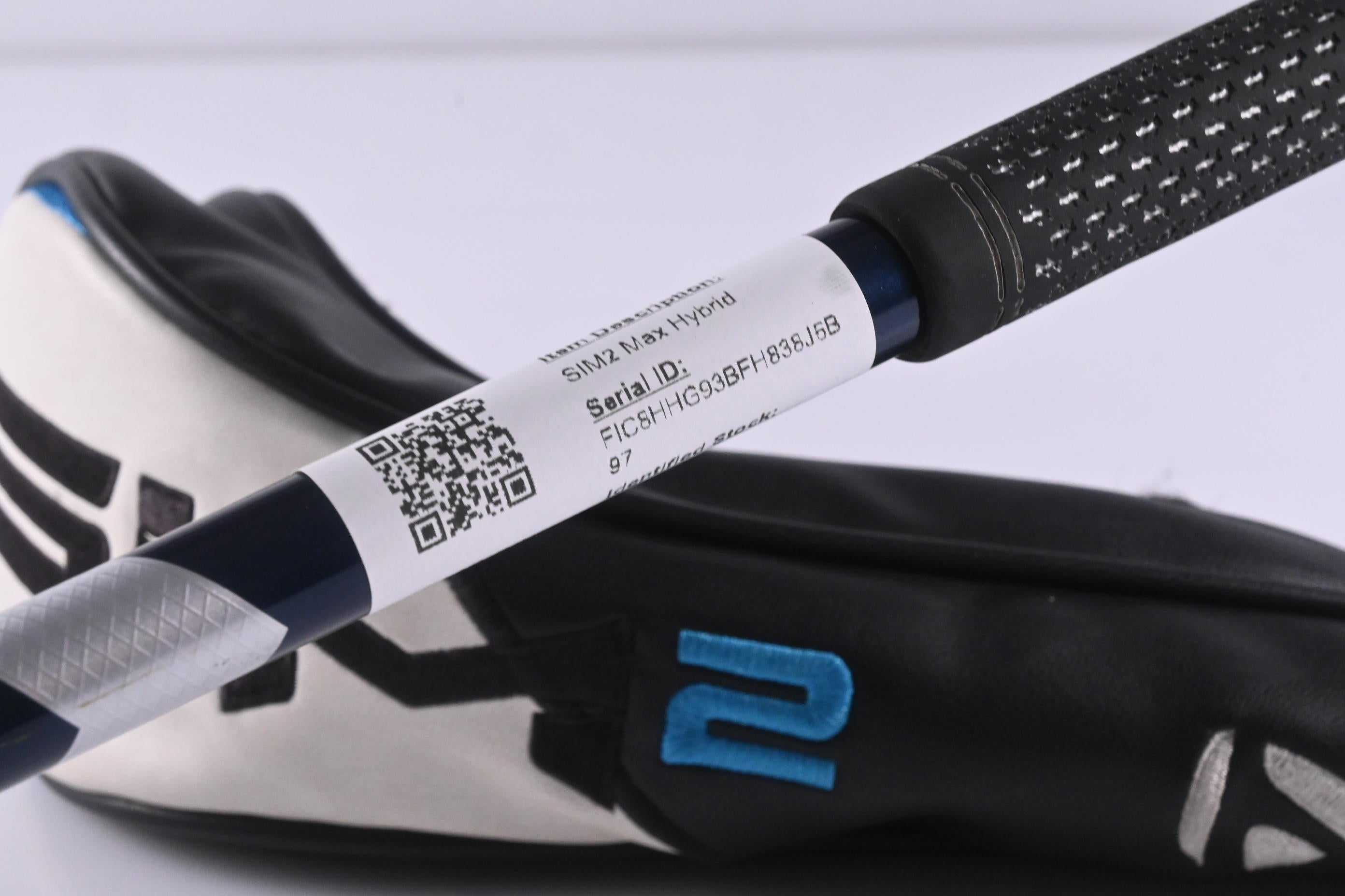 Taylormade SIM2 Max #4 Hybrid / 22 Degree / Regular Flex Fujikura Ventus Blue 6