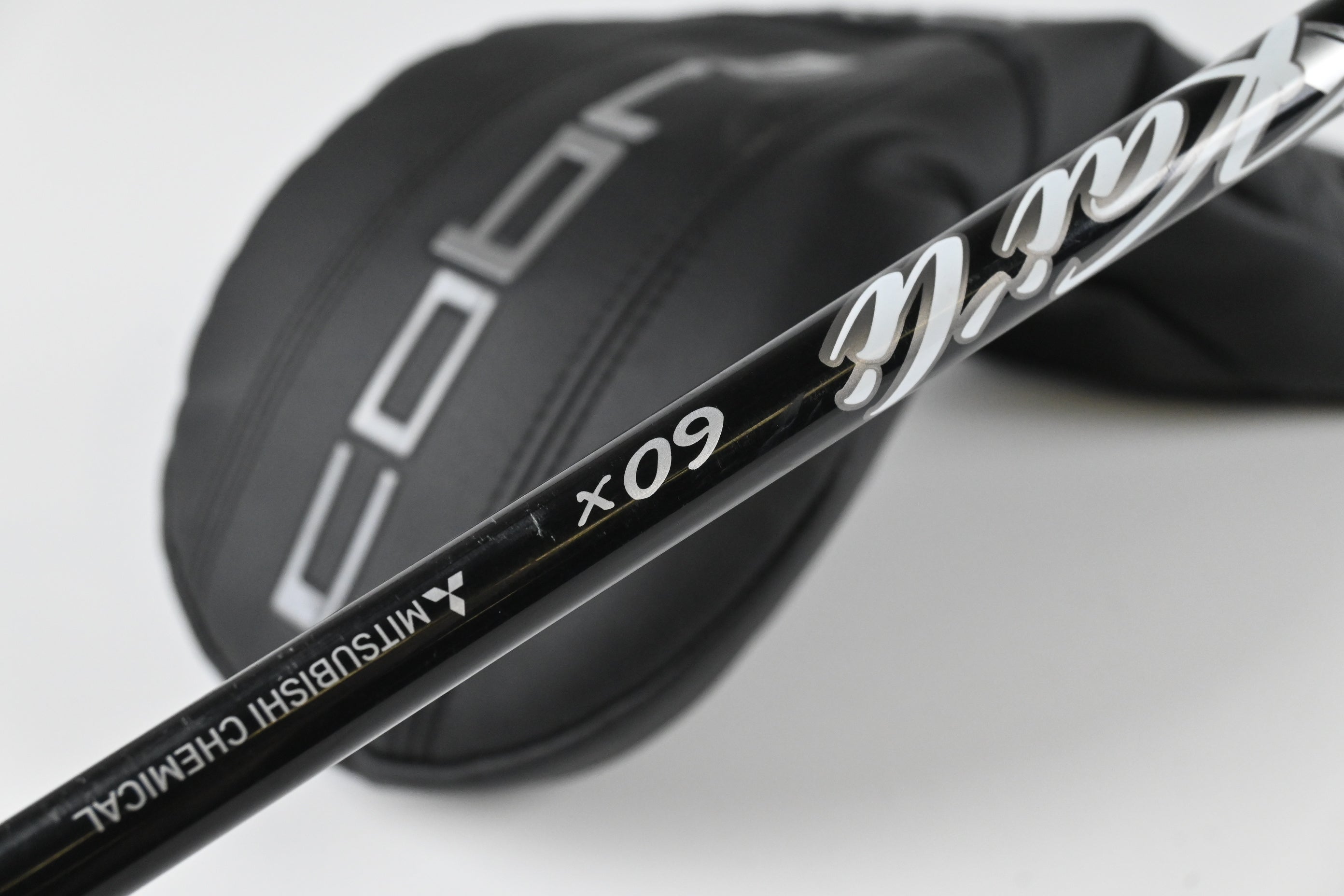 Cobra DS-Adapt LS Driver / 9 Degree / X-Flex Kai'li White 60 Shaft