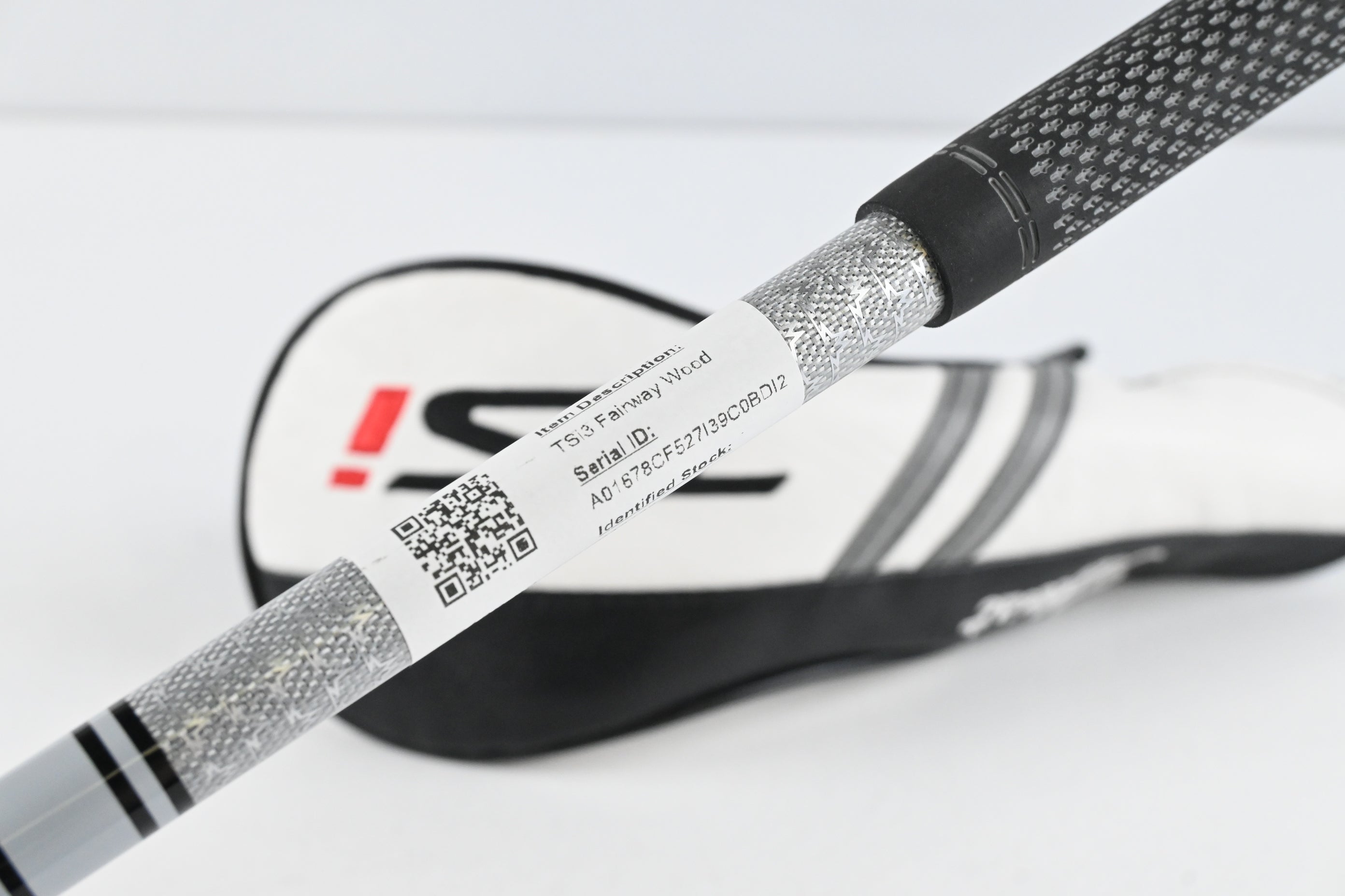 Titleist TSi3 #3 Wood / 15 Degree / Stiff Flex Tensei AV RAW White 75 Shaft
