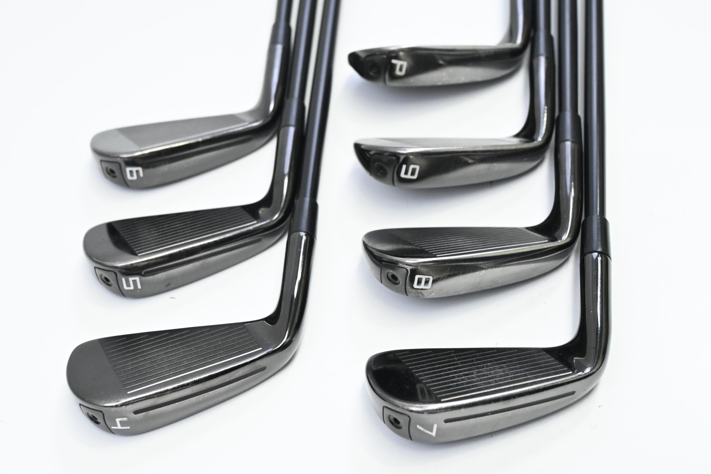 Taylormade P790 2017 Black Irons / 4-PW / Regular Flex Dynamic Gold 105 R300