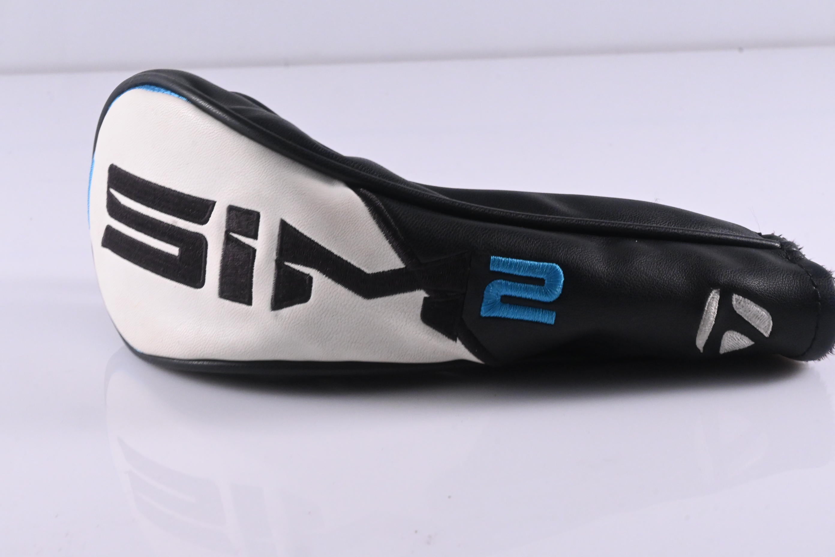 Taylormade SIM2 Max #4 Hybrid / 22 Degree / Regular Flex Fujikura Ventus Blue 6