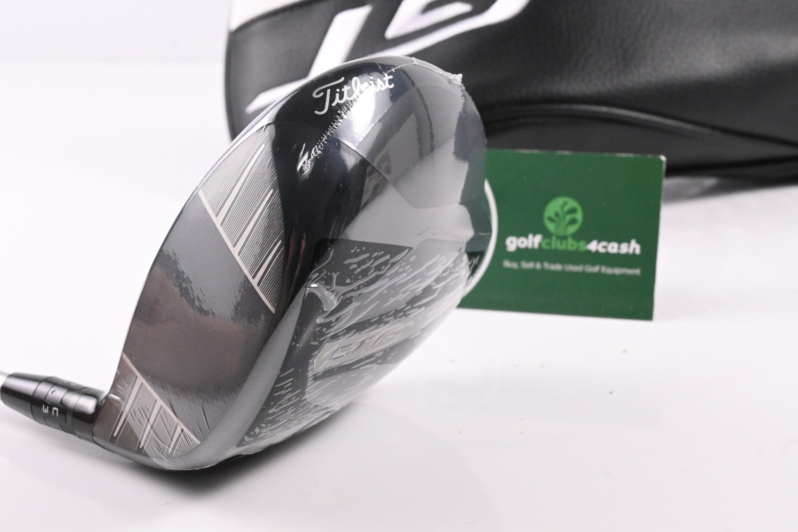 Left Hand Titleist GT1 Driver / 10 Degree / Regular Flex Fujikura Air Speeder 40