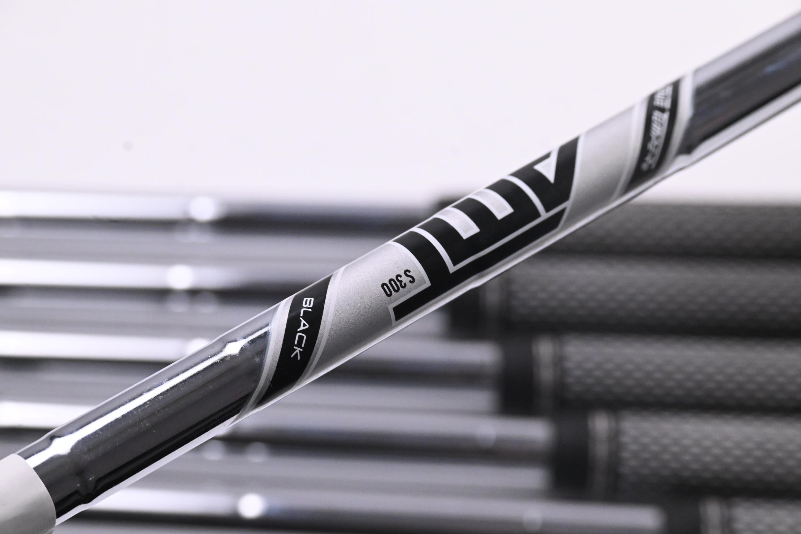 Titleist T200 2021 Irons / 5-PW / Stiff Flex AMT Black S300 Shafts