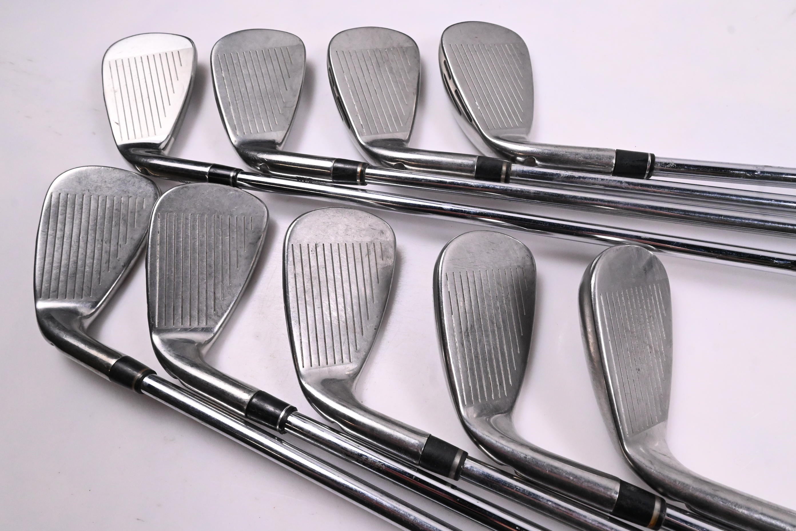 Wilson D9 Irons / 4-PW+GW+SW / UniFlex KBS MAX UltraLite Shafts