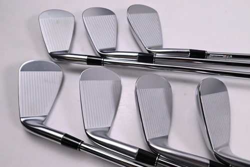 Srixon ZXiR Irons / 5-PW+GW / Regular Flex KBS Tour Lite Shafts