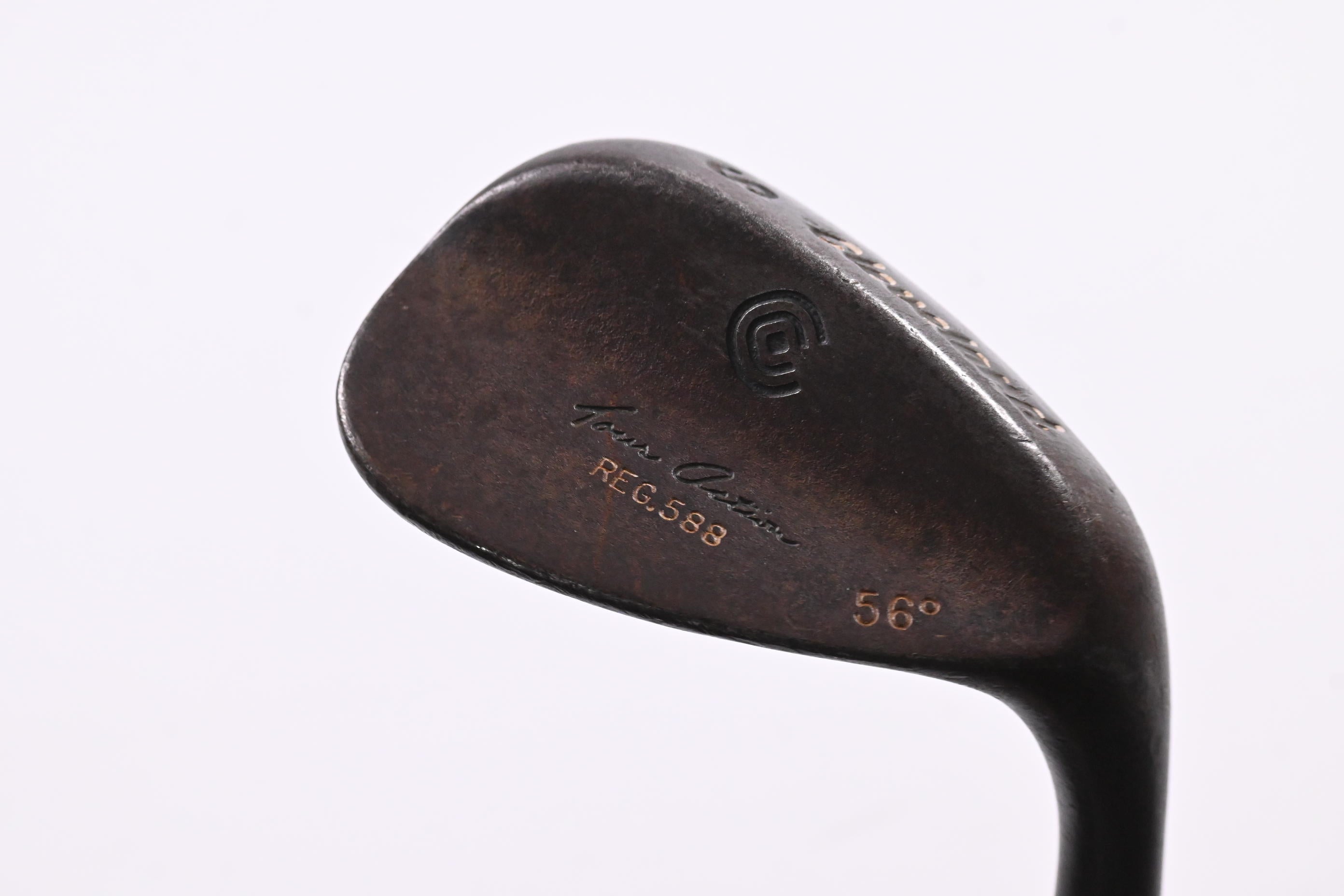 Cleveland 588 Tour Action Sand Wedge / 56 Degree / Wedge Flex Dynamic Gold Shaft