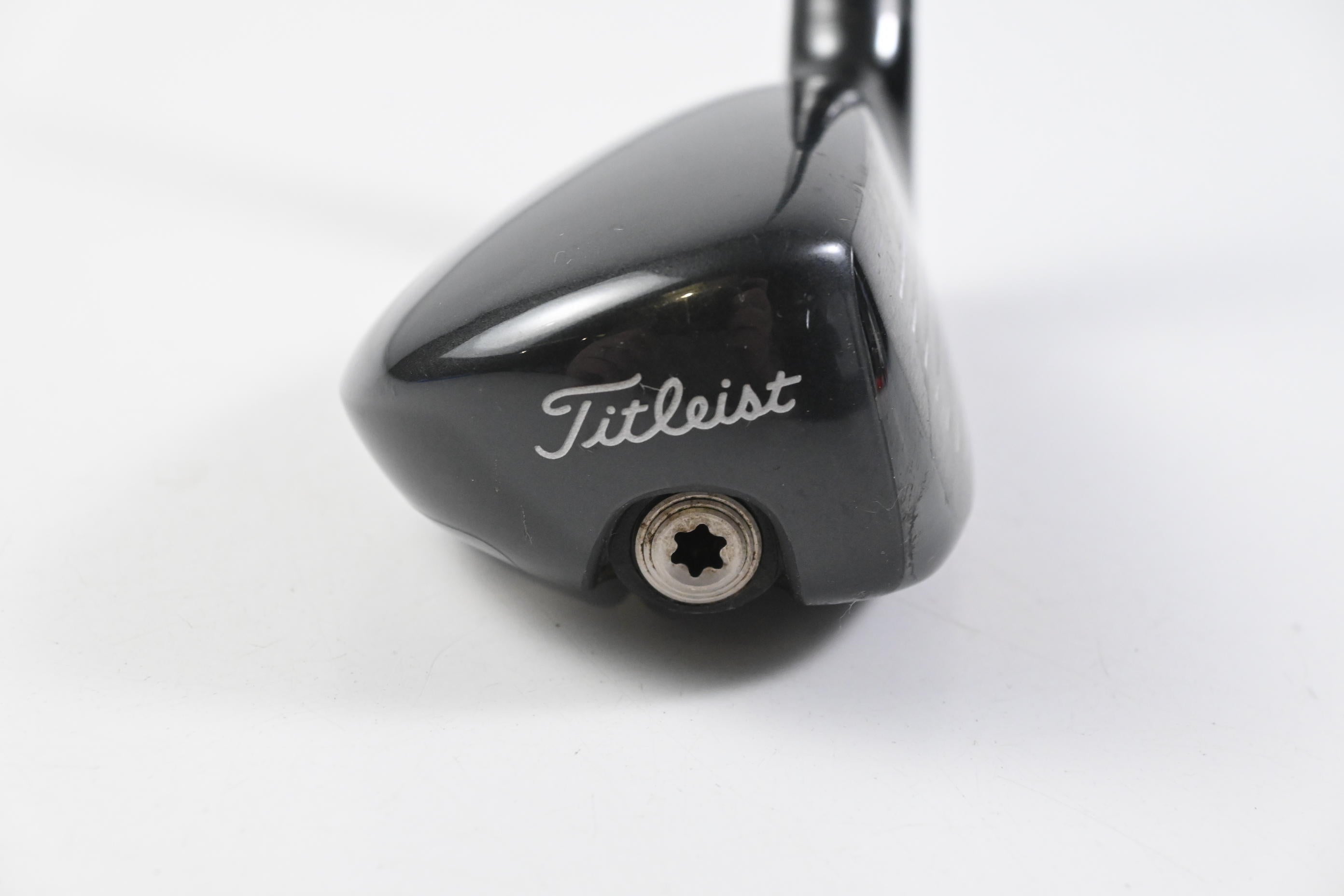 Titleist 818 H2 #3 Hybrid / 19 Degree / Stiff Flex Aldila Rogue M.AX 85 Shaft