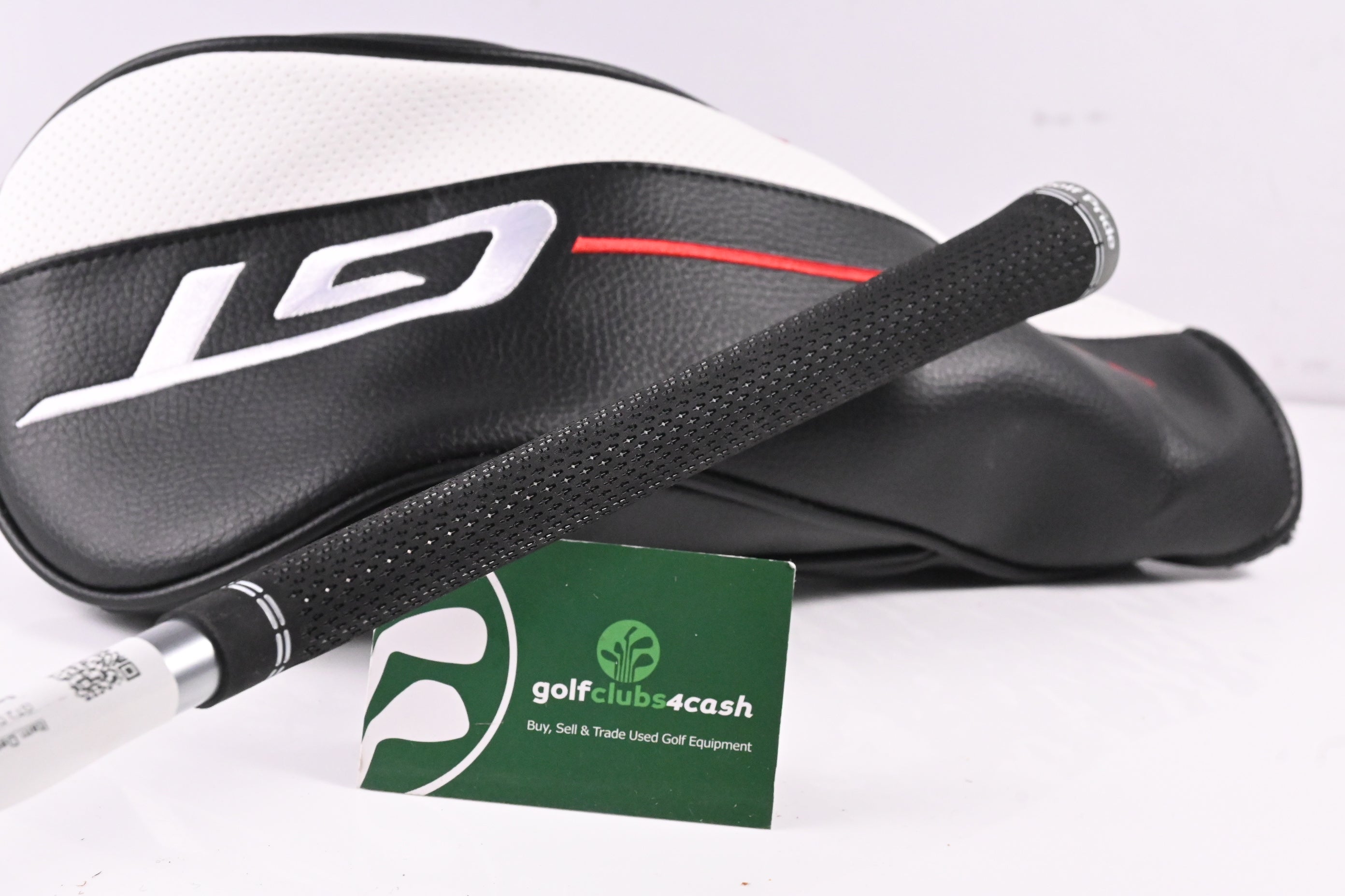 Left Hand Titleist GT1 Driver / 10 Degree / Regular Flex Fujikura Air Speeder 40