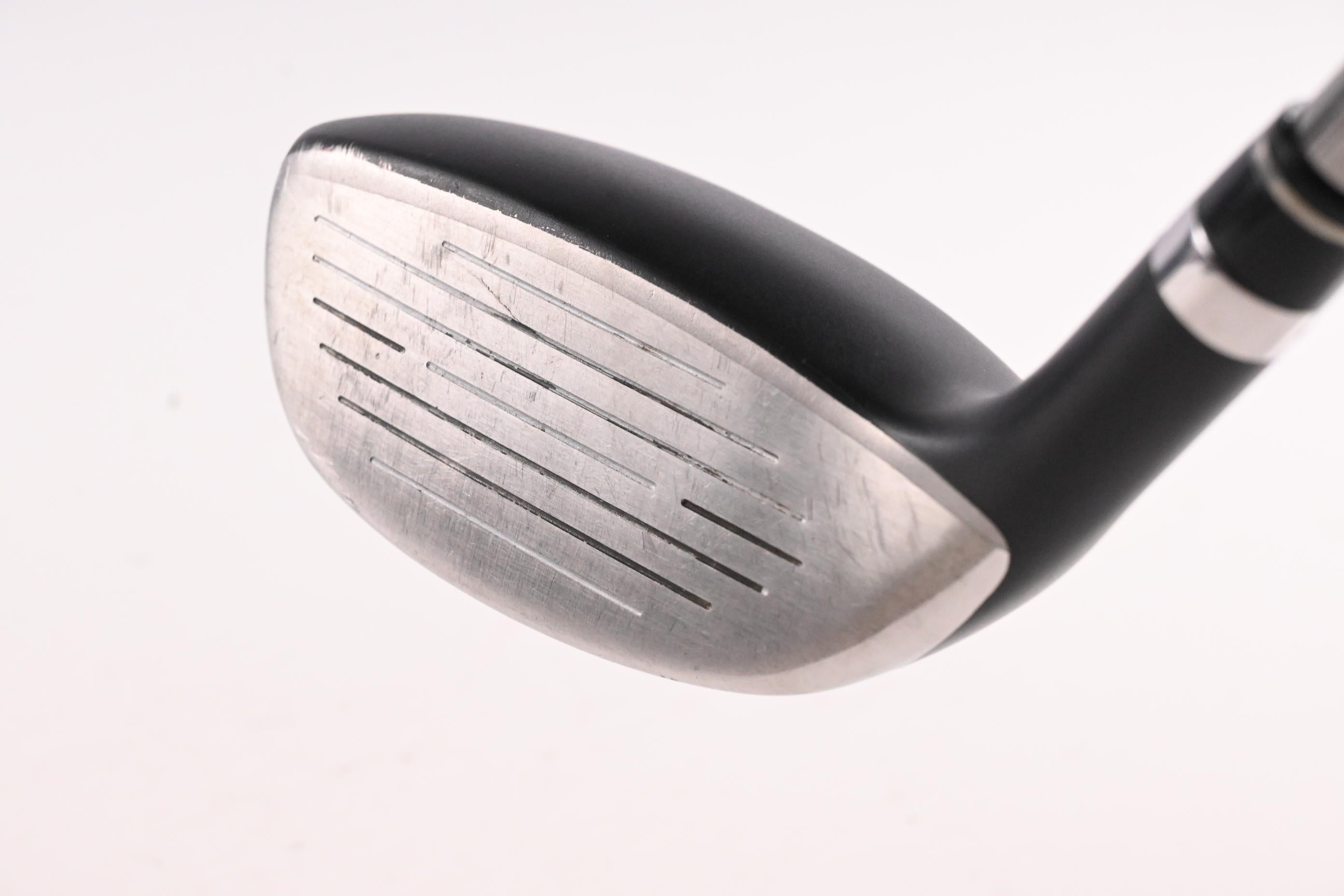 Wilson D200 #4 Hybrid / 22 Degree / Regular Flex UST Elements Chrome 5