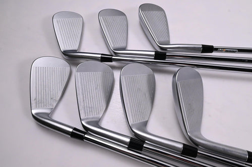 Cleveland Launcher XL Irons / 5-PW+GW / Stiff Flex Elevate 95 Shafts