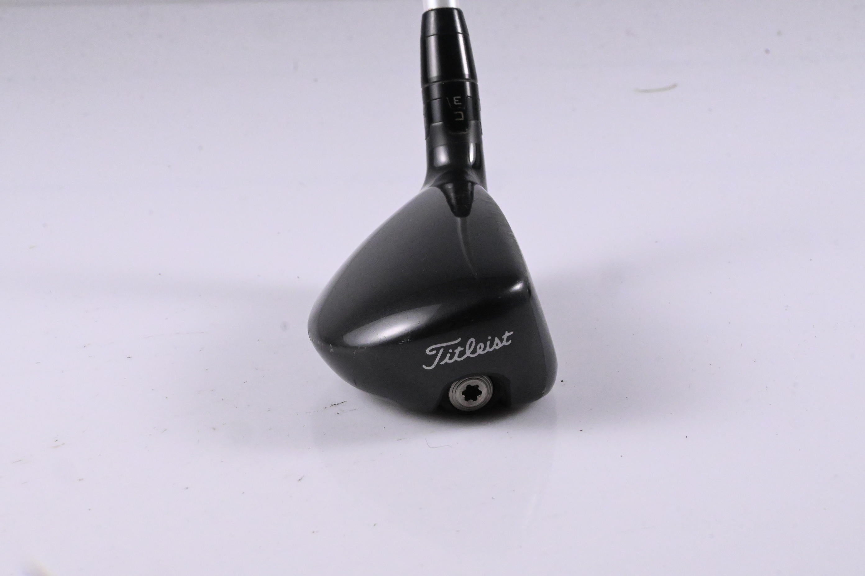 Titleist 818 H2 #2 Hybrid / 17 Degree / Stiff Flex Aldila Rogue Silver 110 MSI 85