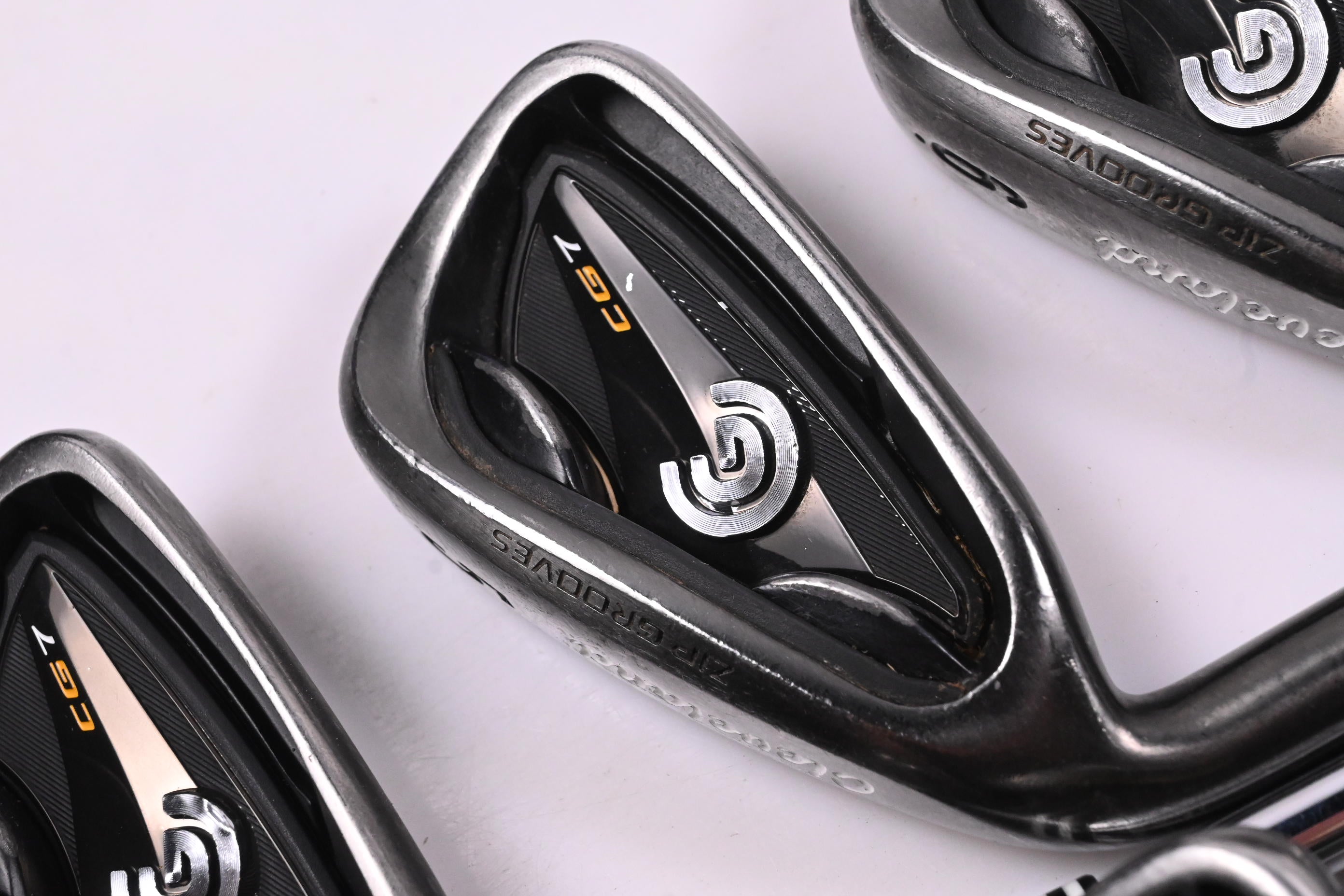 Left Hand Cleveland CG7 Irons / 4-PW / Regular Flex Cleveland Shafts
