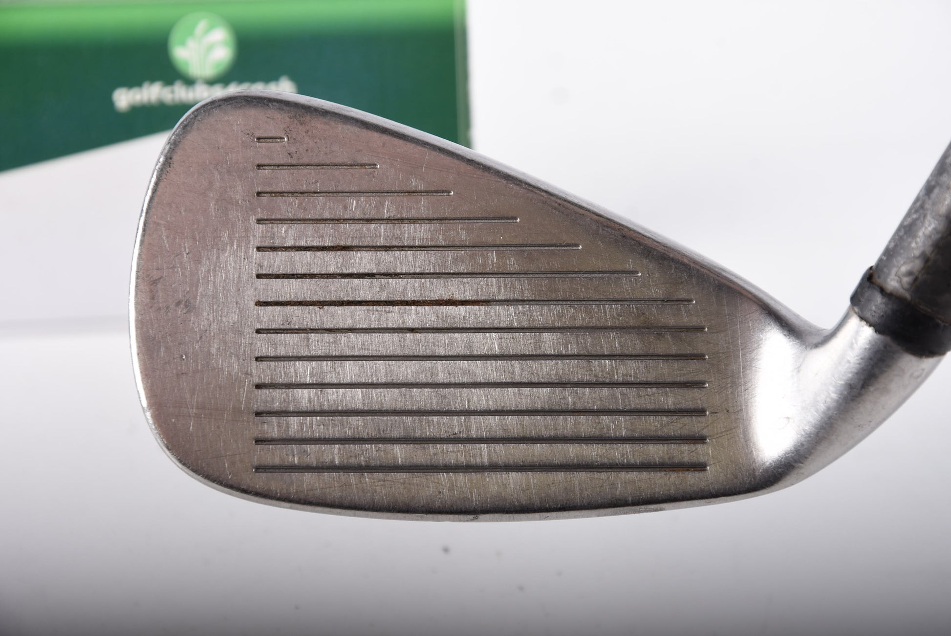 Wilson Deep Red II #6 iron / Regular Flex Wilson Tri-Ply Shaft