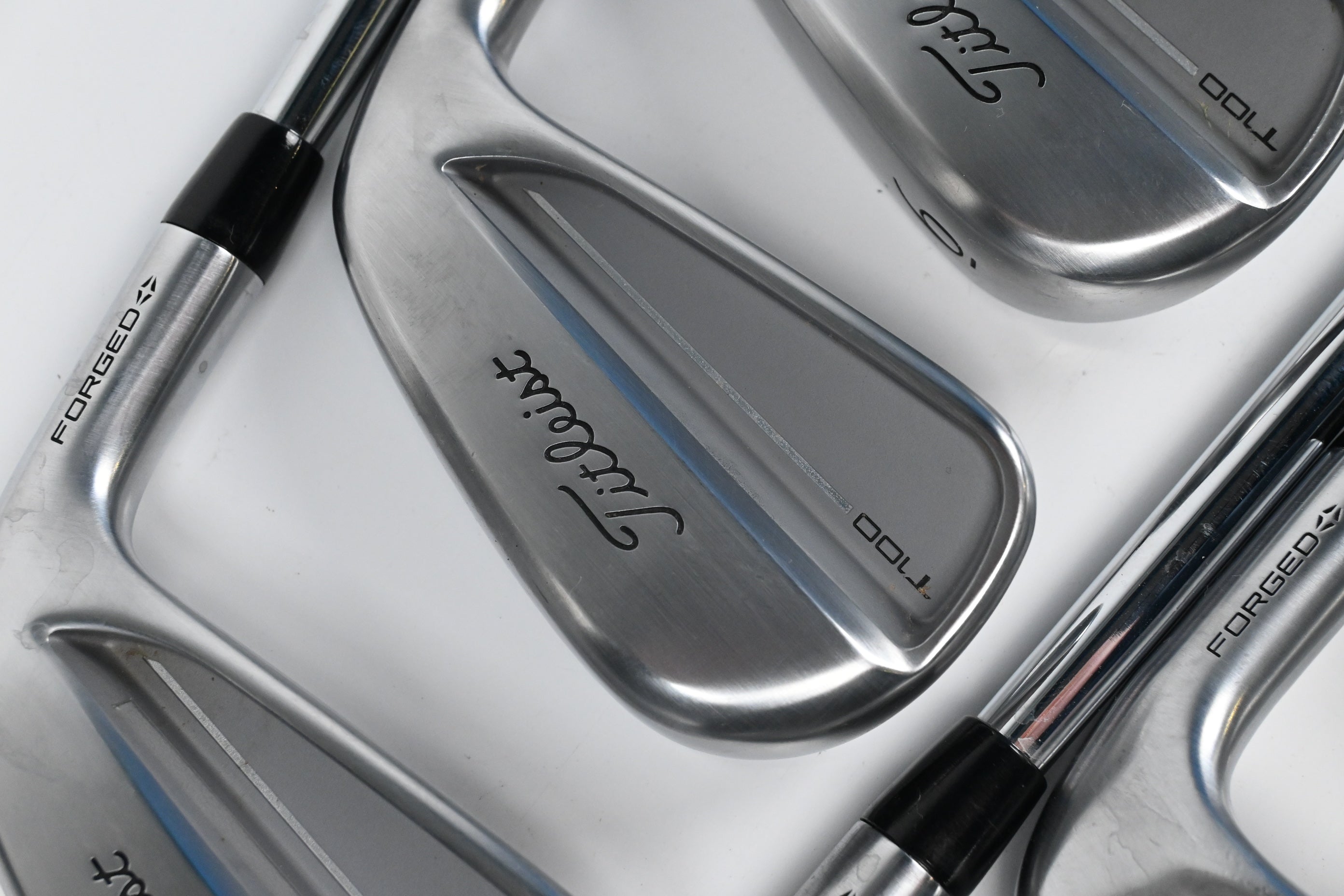 Titleist T100 2025 Irons / 4-9i / X-Flex Project X Precision Shafts