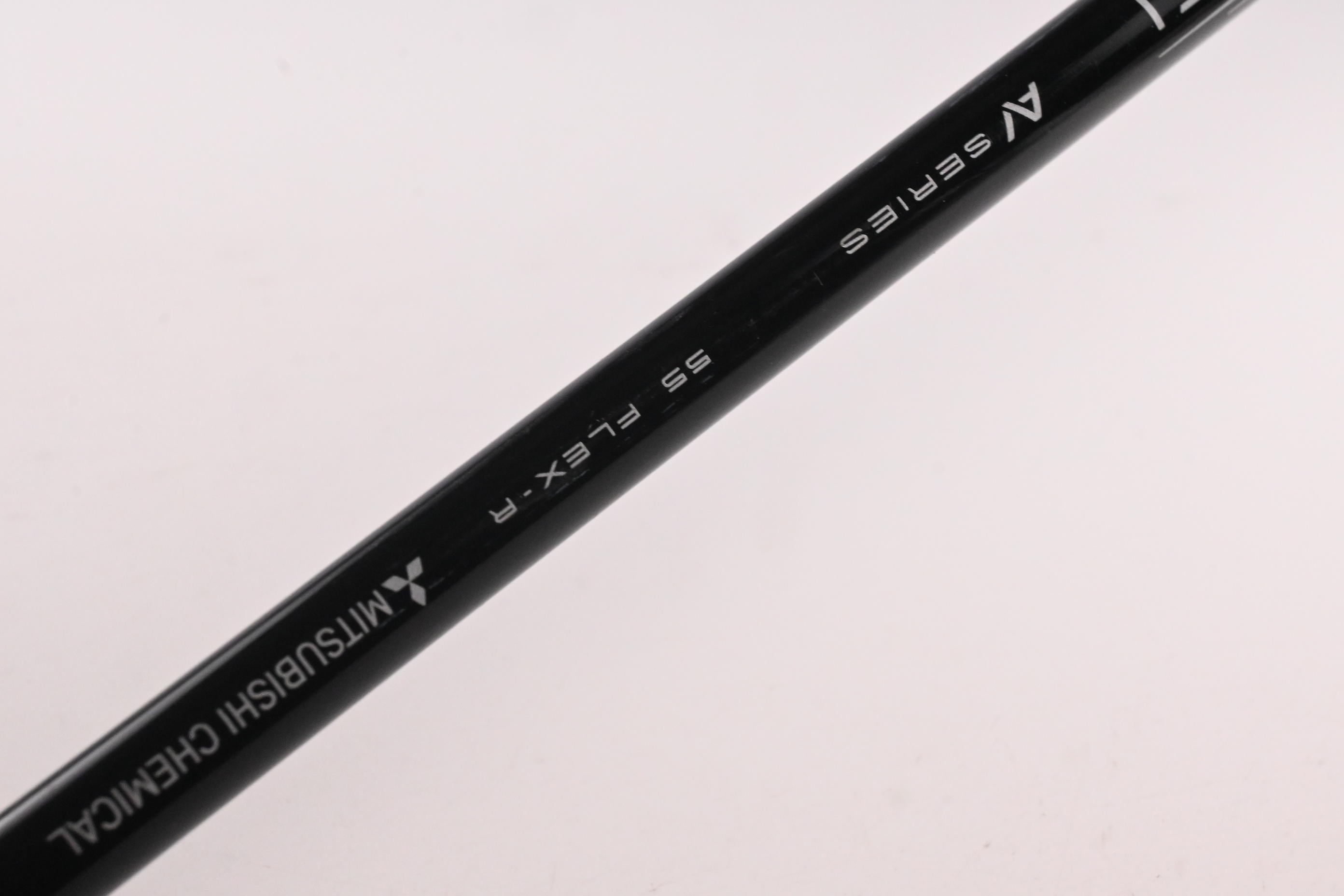 Callaway Epic Flash Driver / 10.5 Degree / Regular Flex Tensei AV Blue 55 Shaft