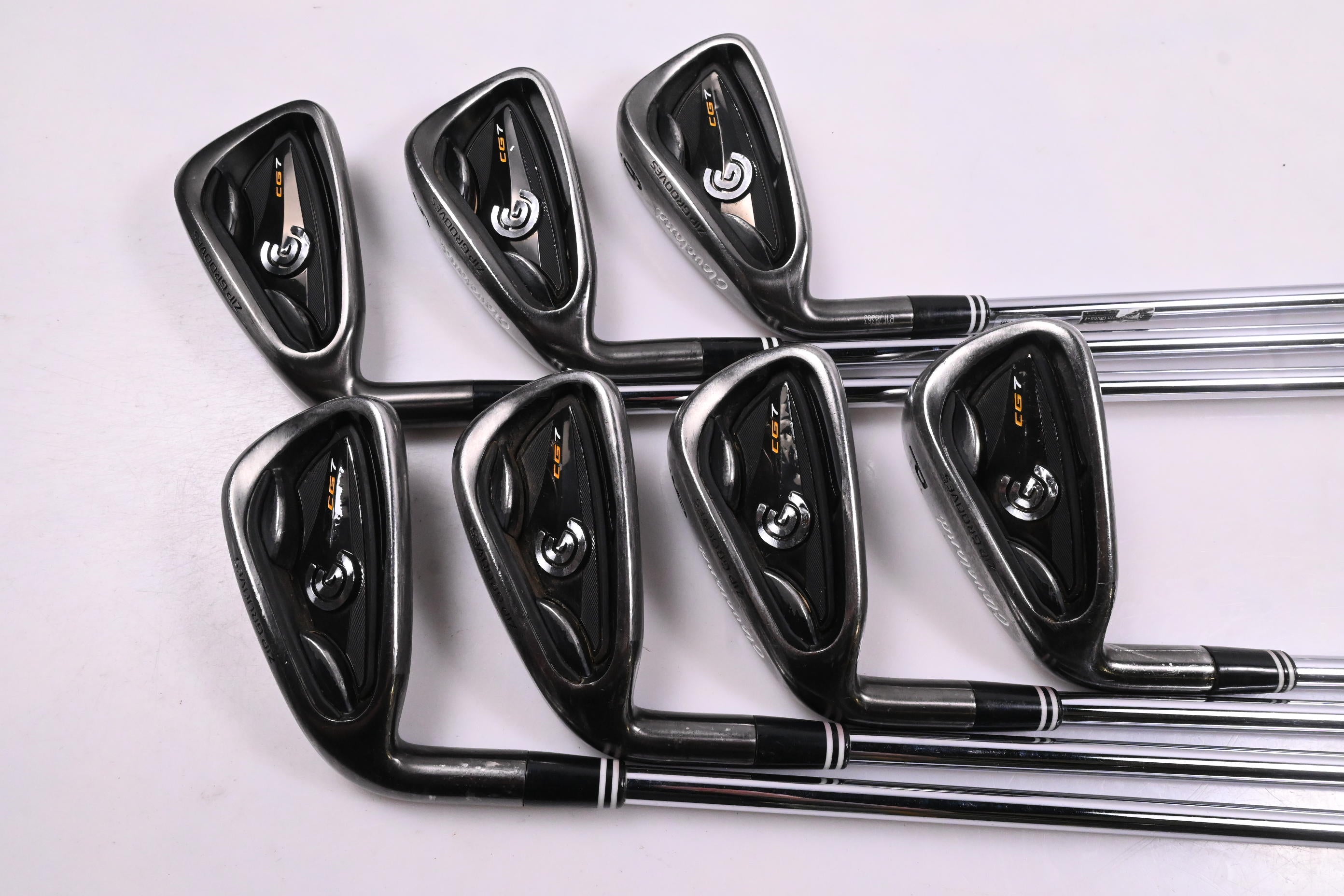 Left Hand Cleveland CG7 Irons / 4-PW / Regular Flex Cleveland Shafts